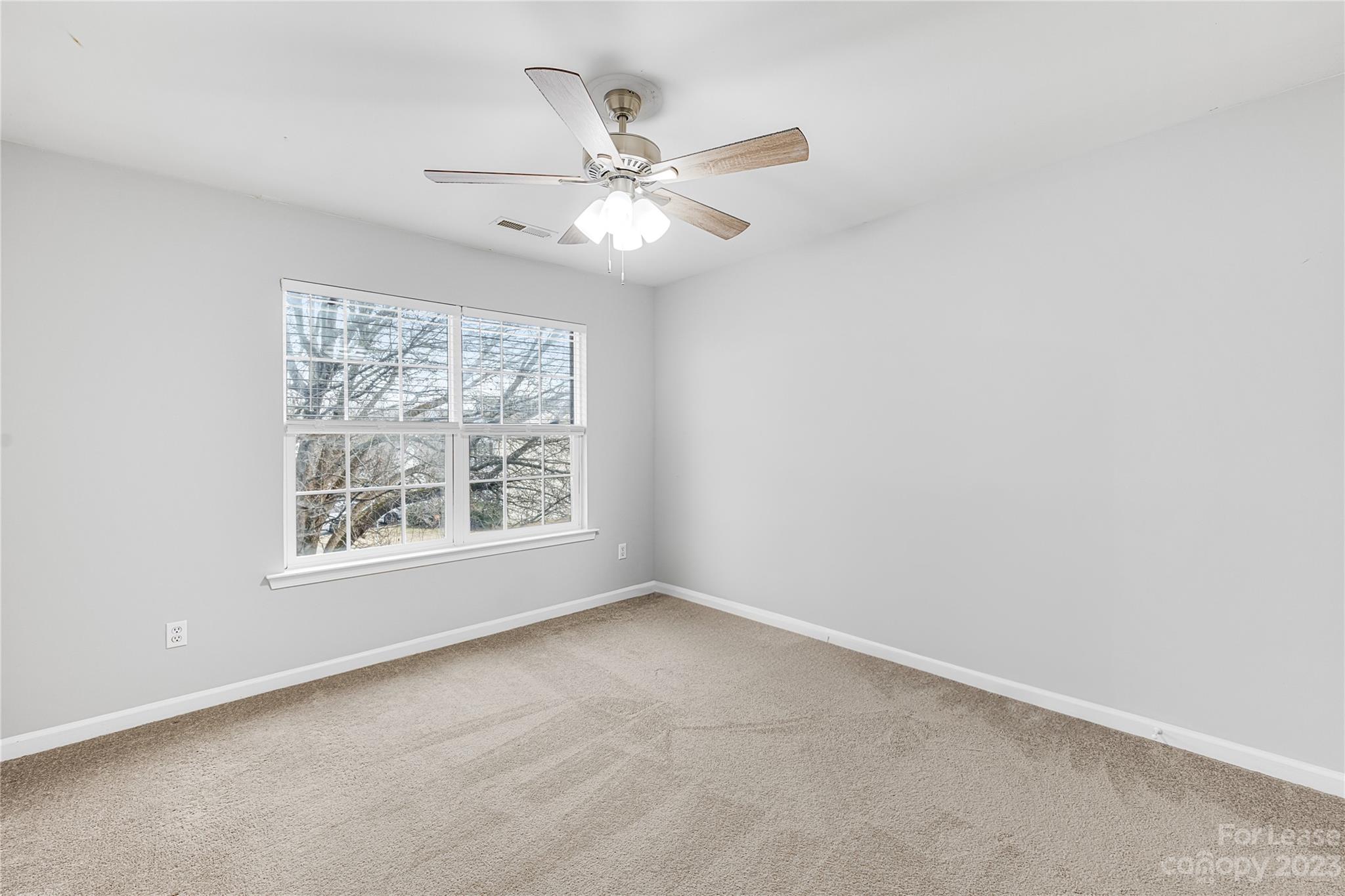 8701 Challenger Drive Unit: 19