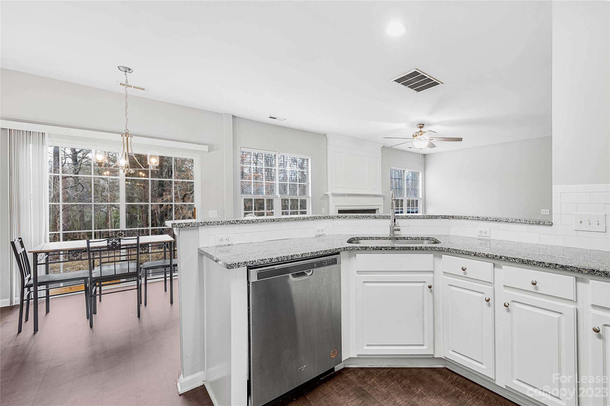 8701 Challenger Drive Unit: 19