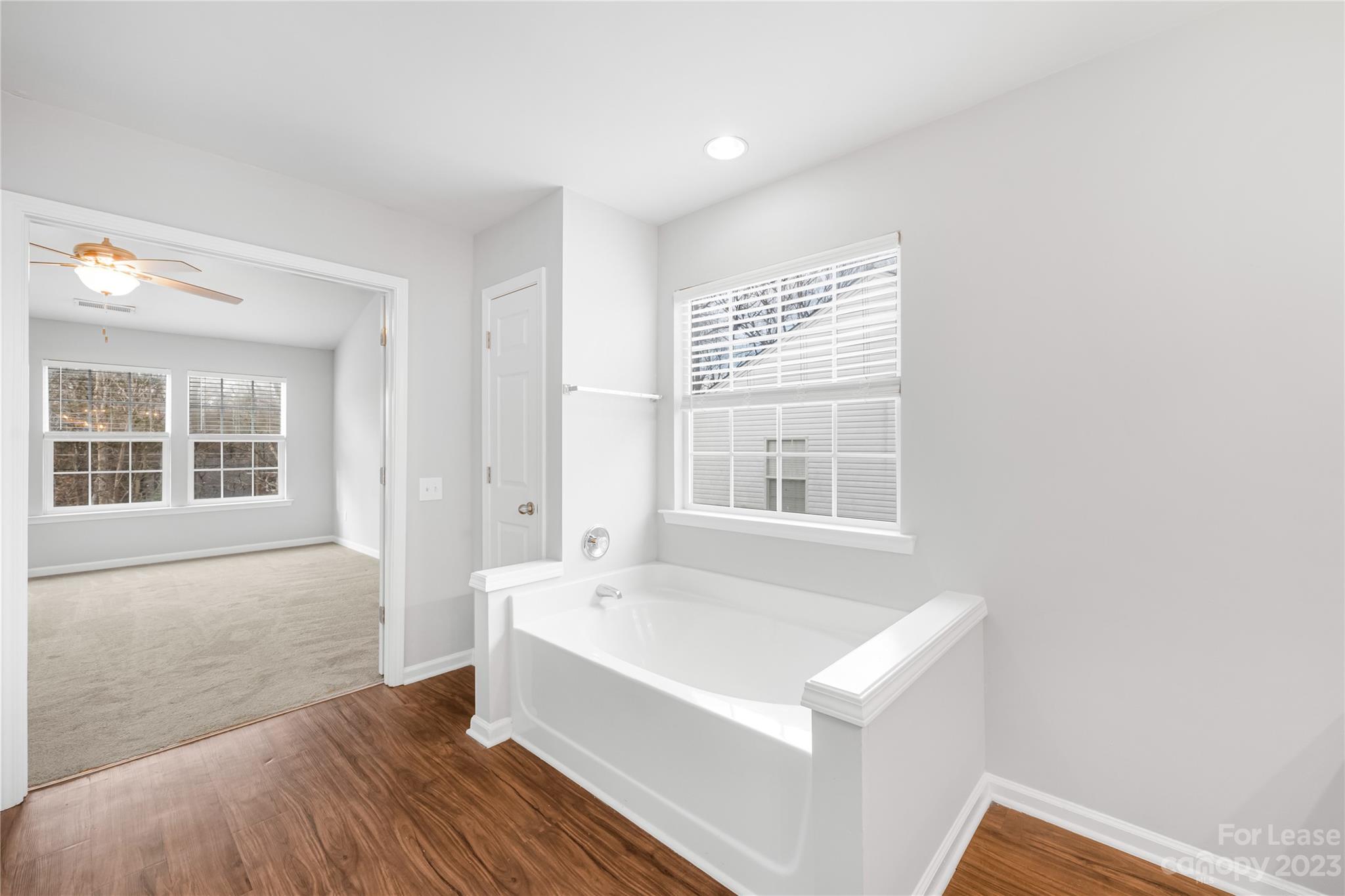 8701 Challenger Drive Unit: 19