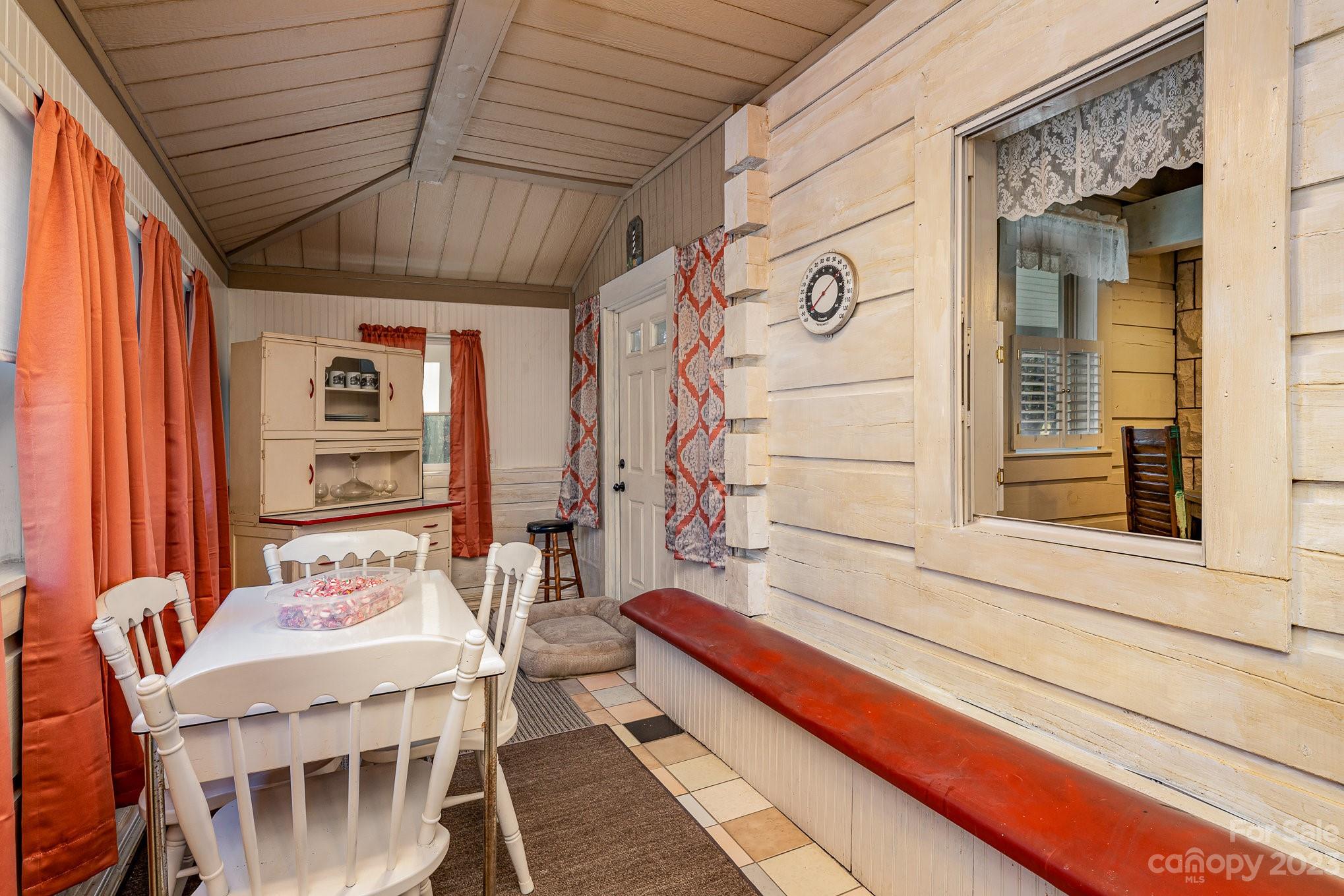 1132 Rustic Lane