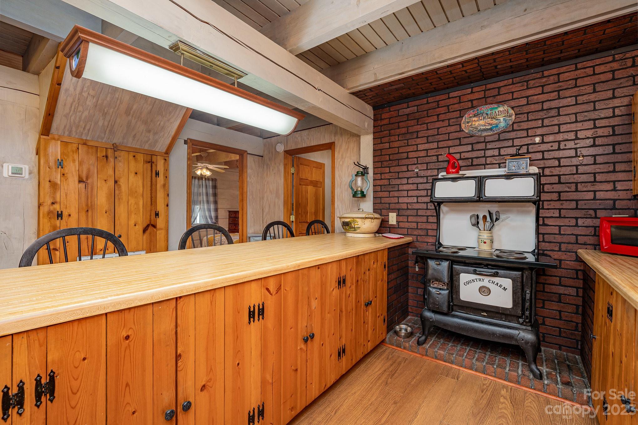 1132 Rustic Lane