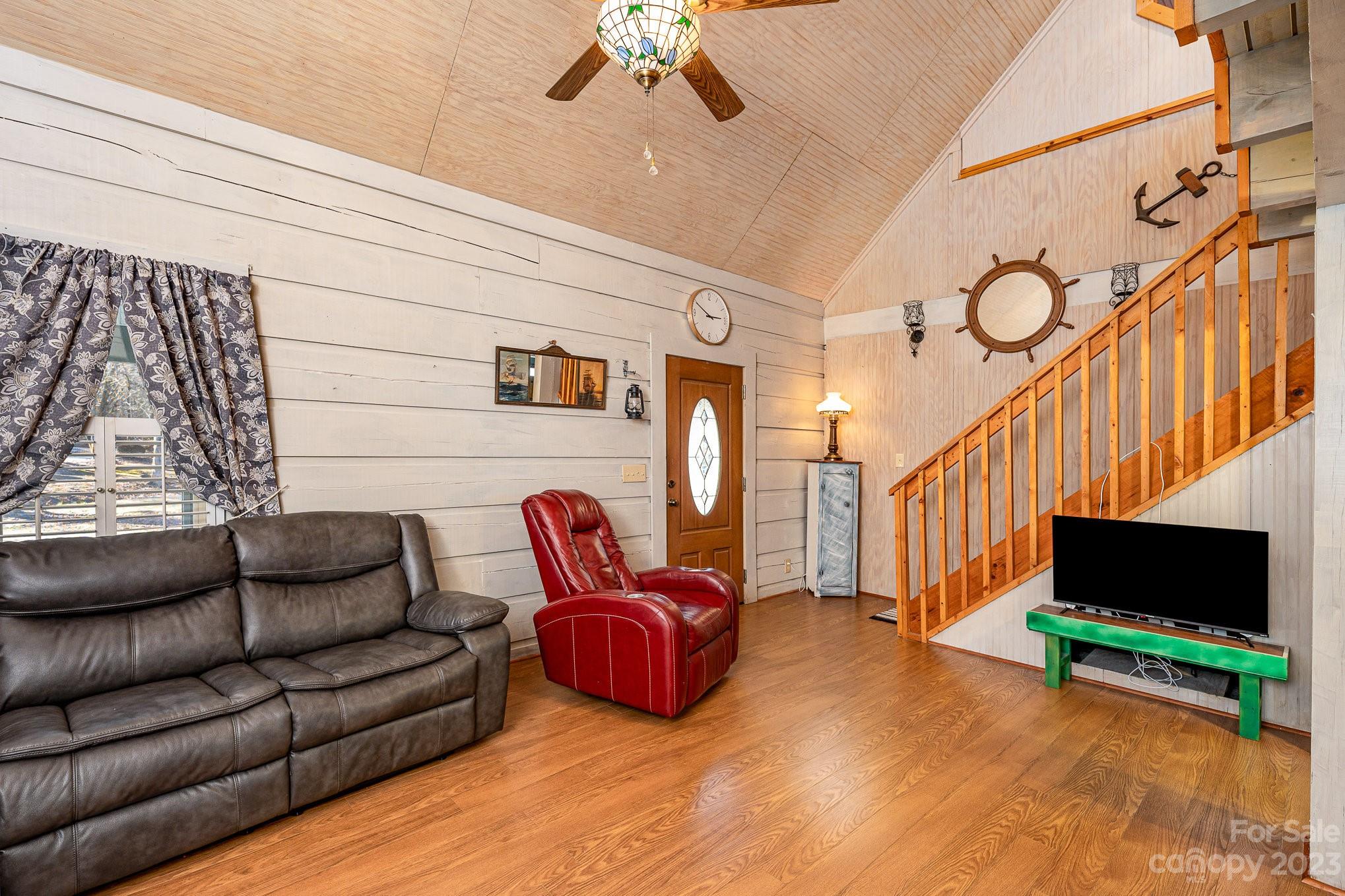 1132 Rustic Lane