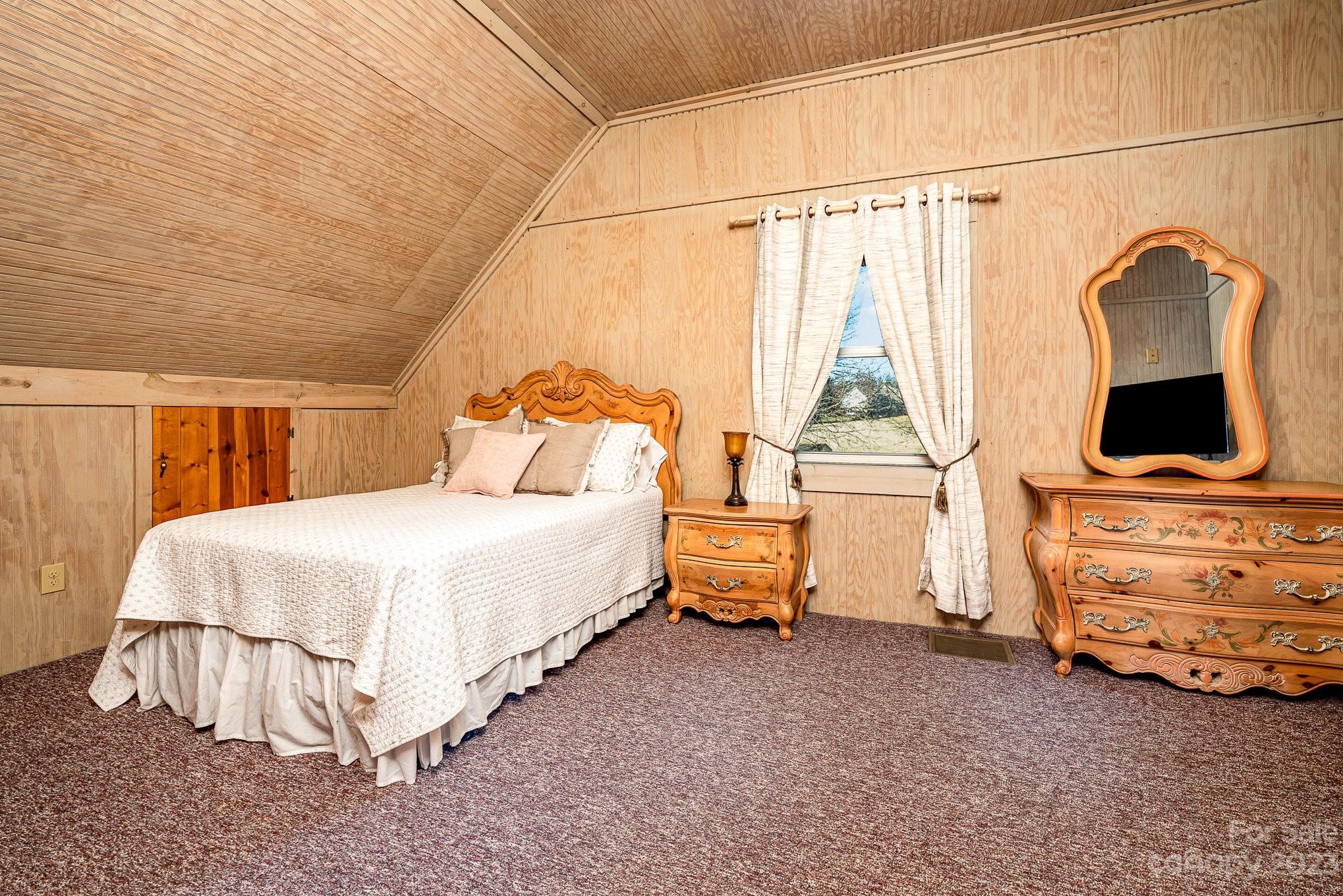 1132 Rustic Lane