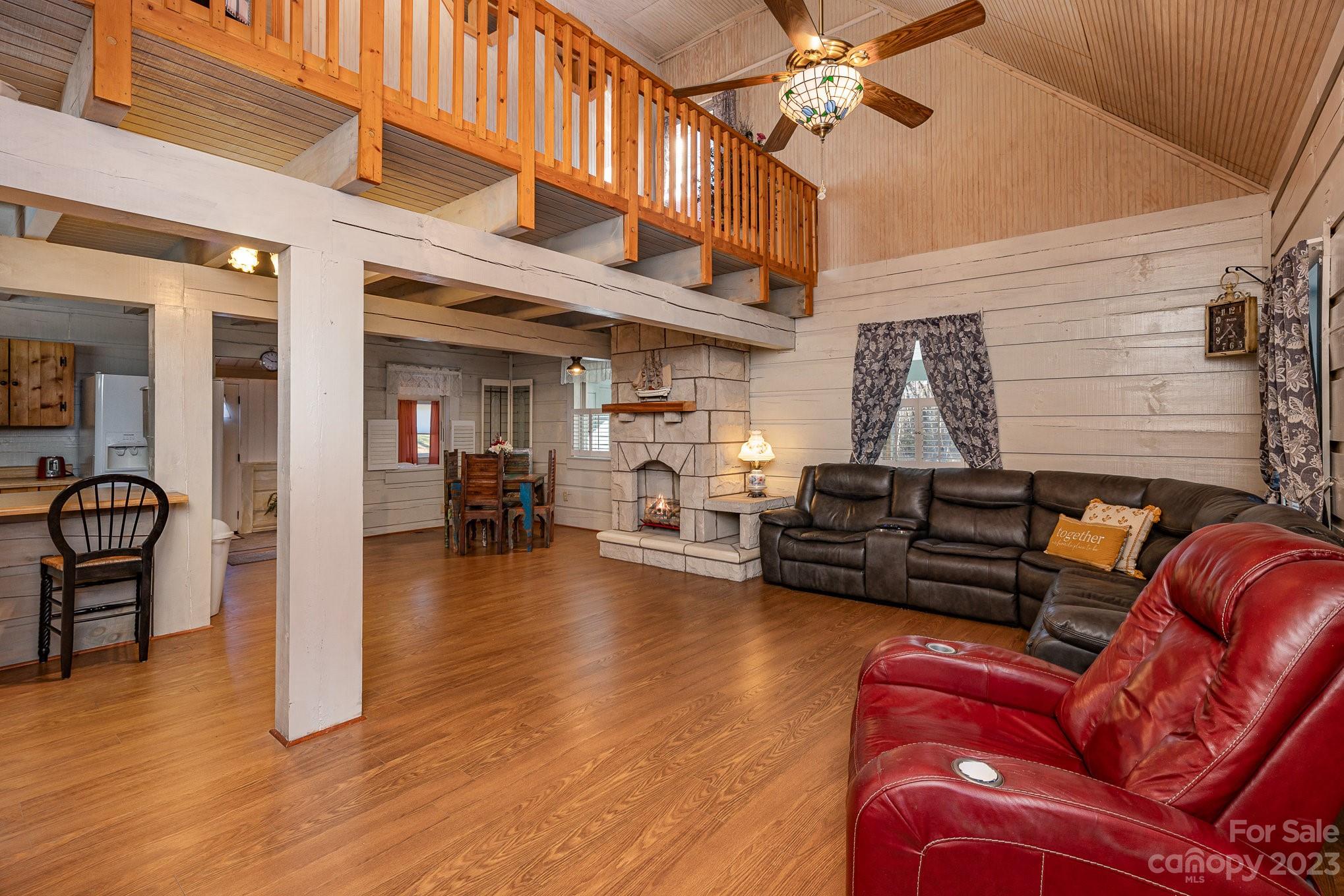 1132 Rustic Lane