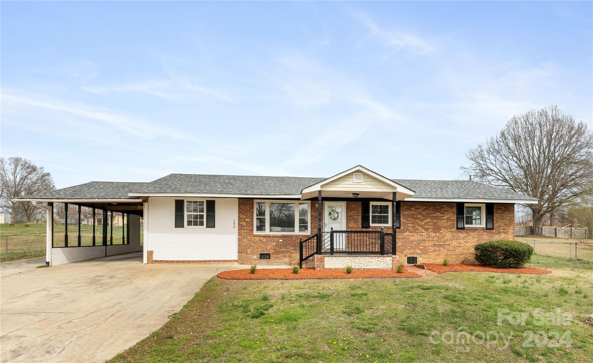 103 Central Avenue Unit: 13