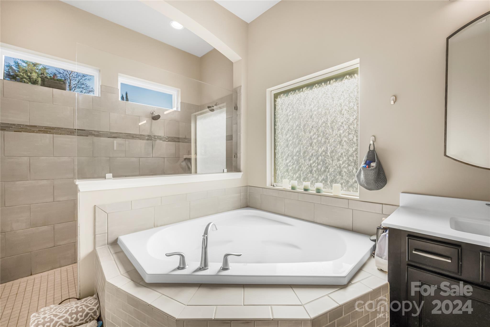 10412 NW Ambercrest Court Unit: 115