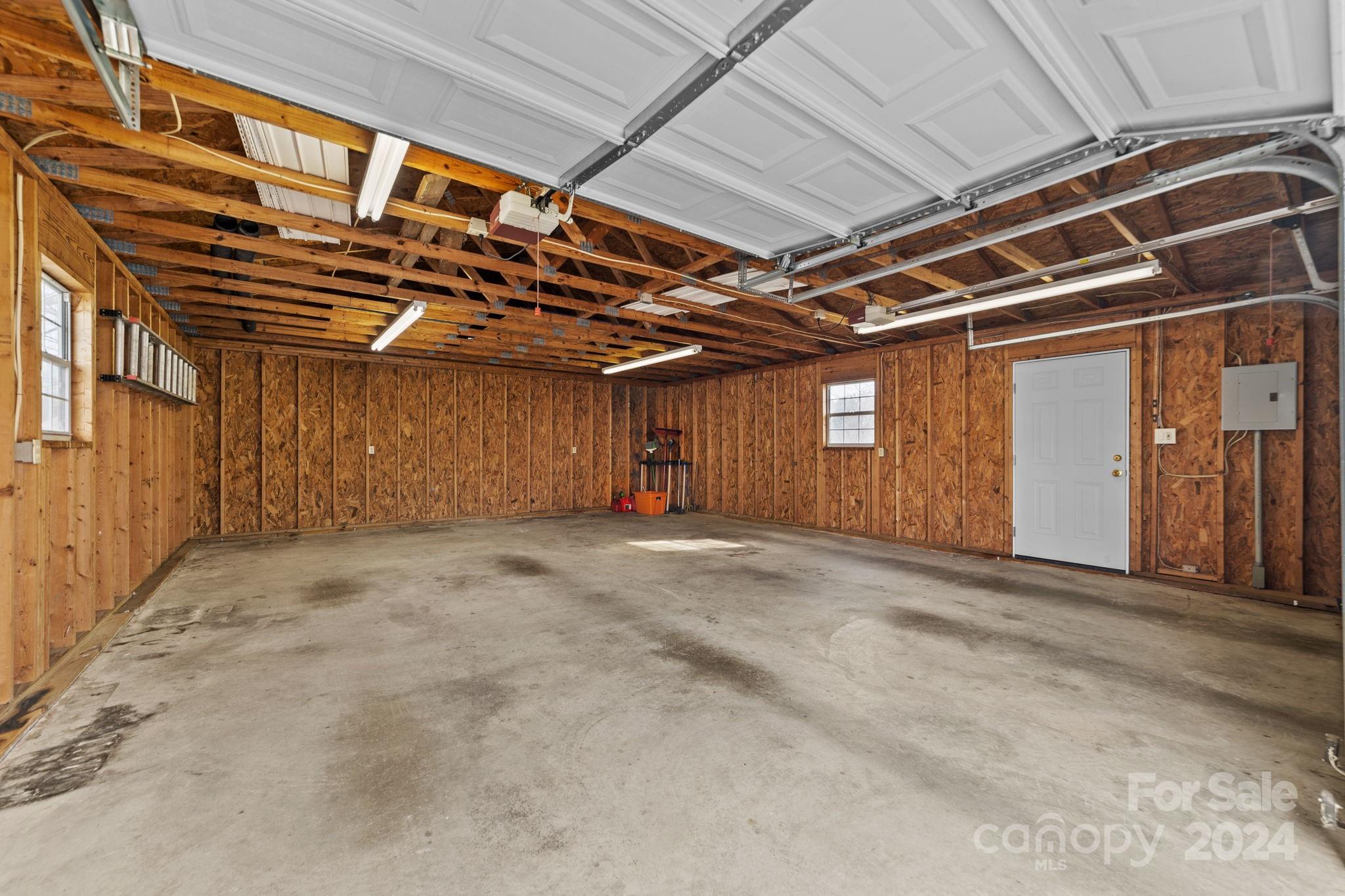 209 S Ridge Avenue