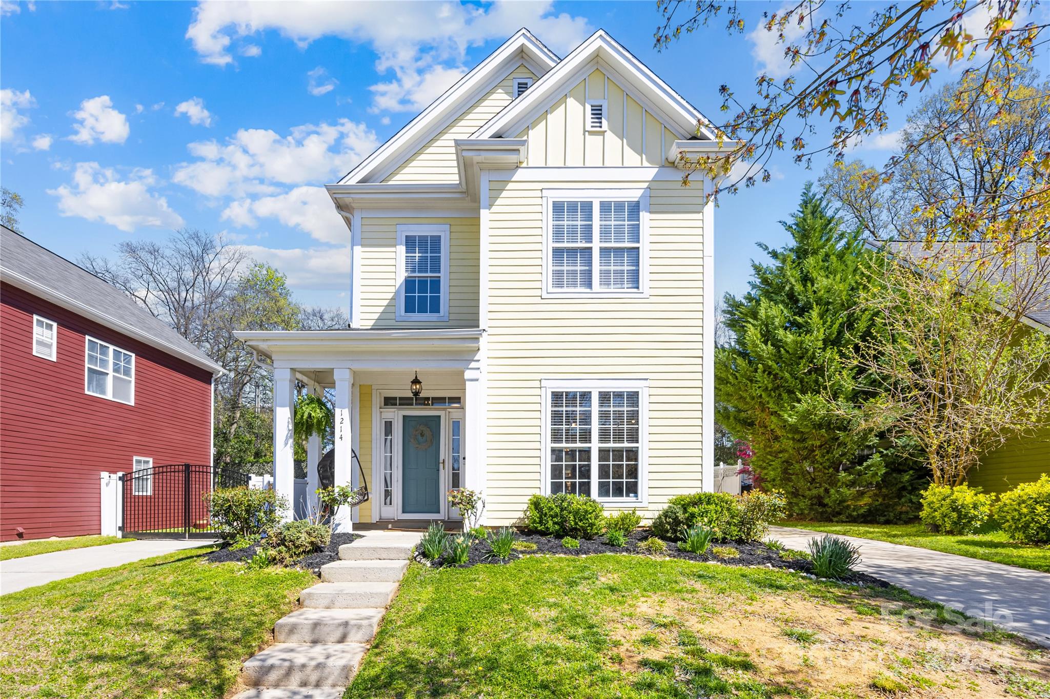 1214 Rising Oak Drive