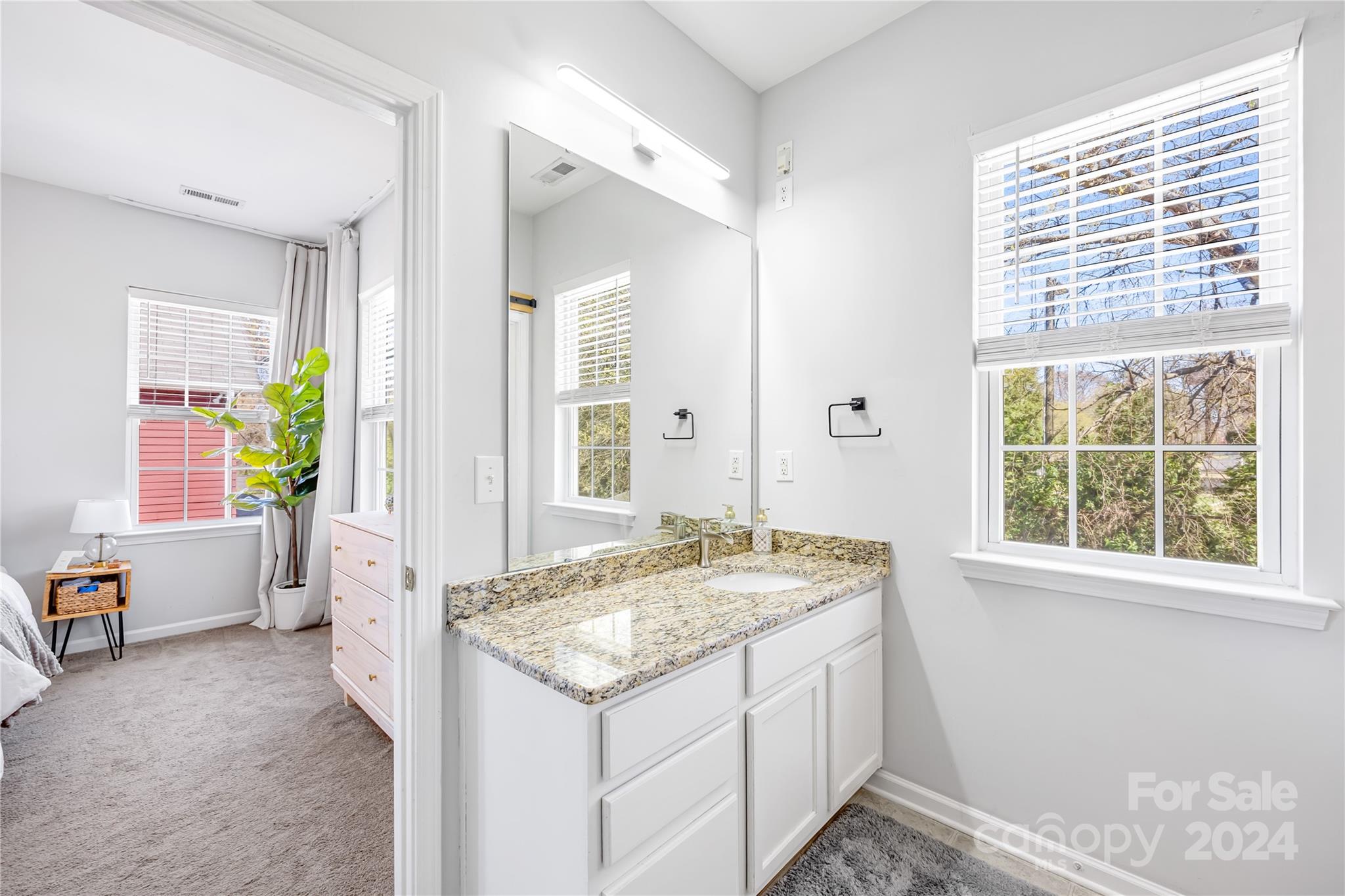 1214 Rising Oak Drive