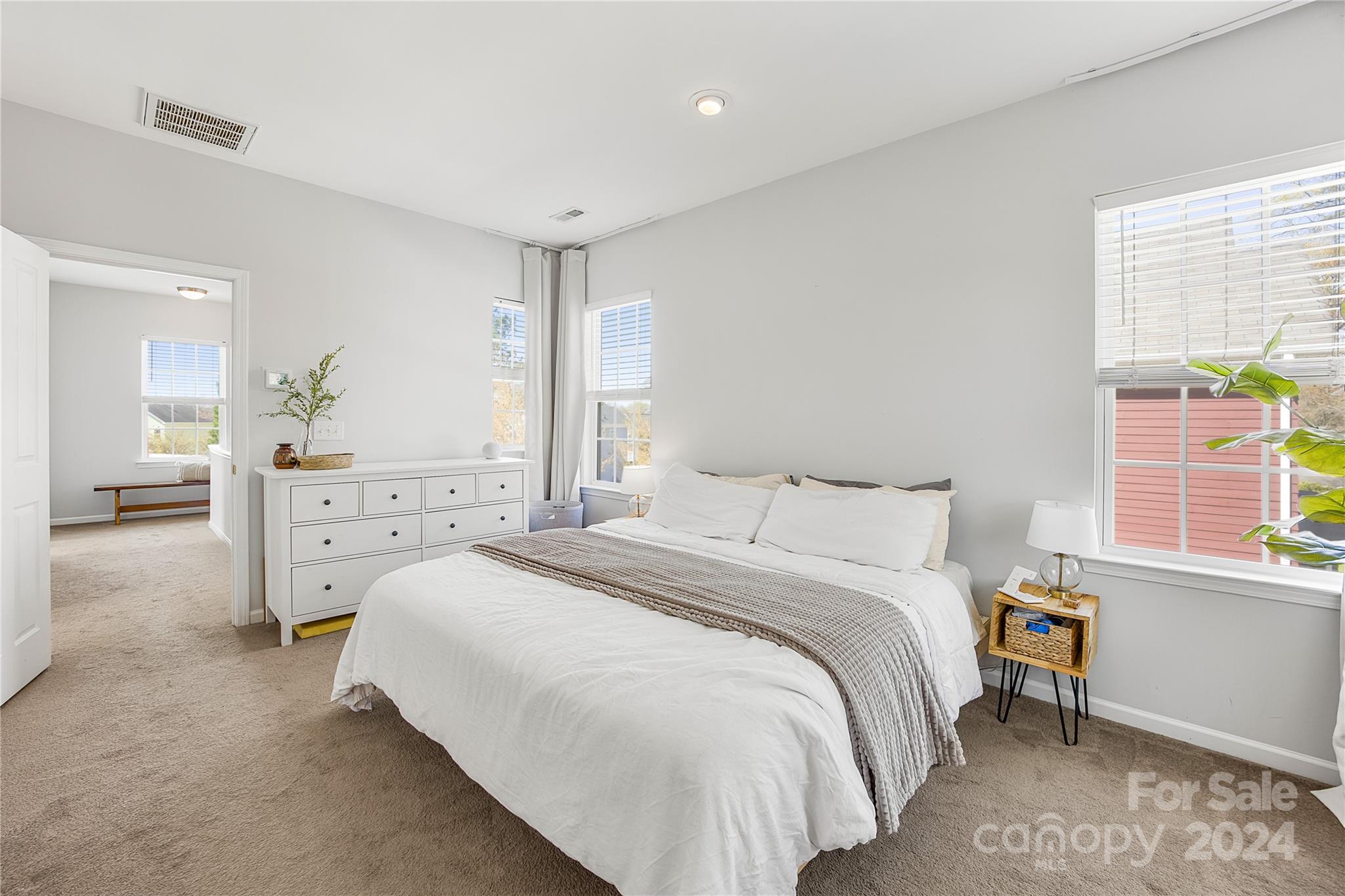 1214 Rising Oak Drive