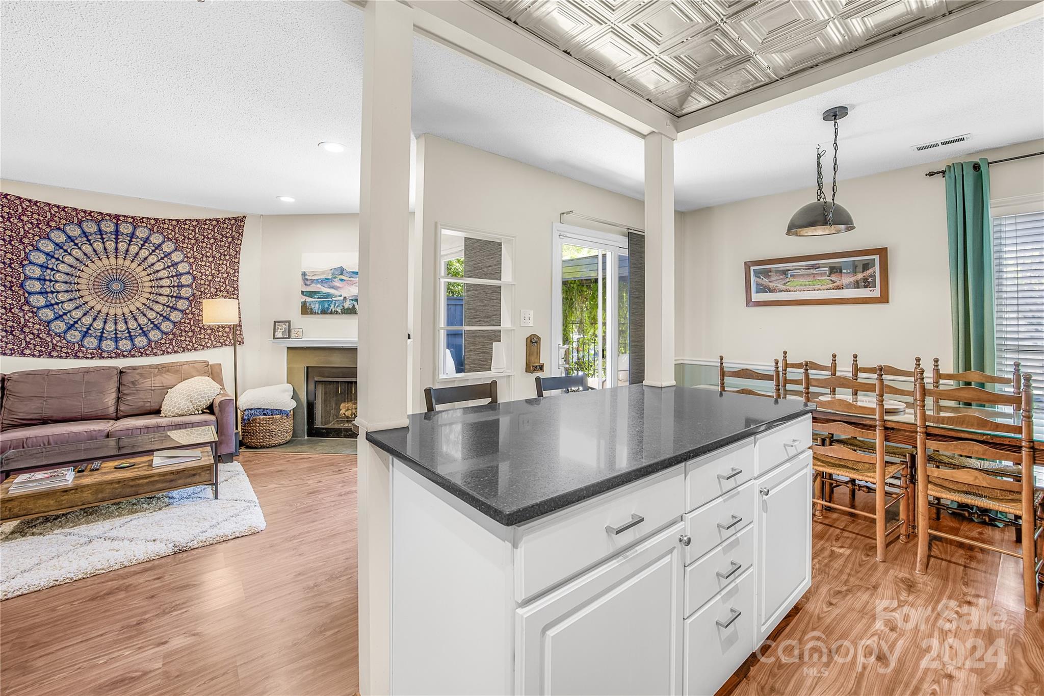 414 W 9th Street Unit: C