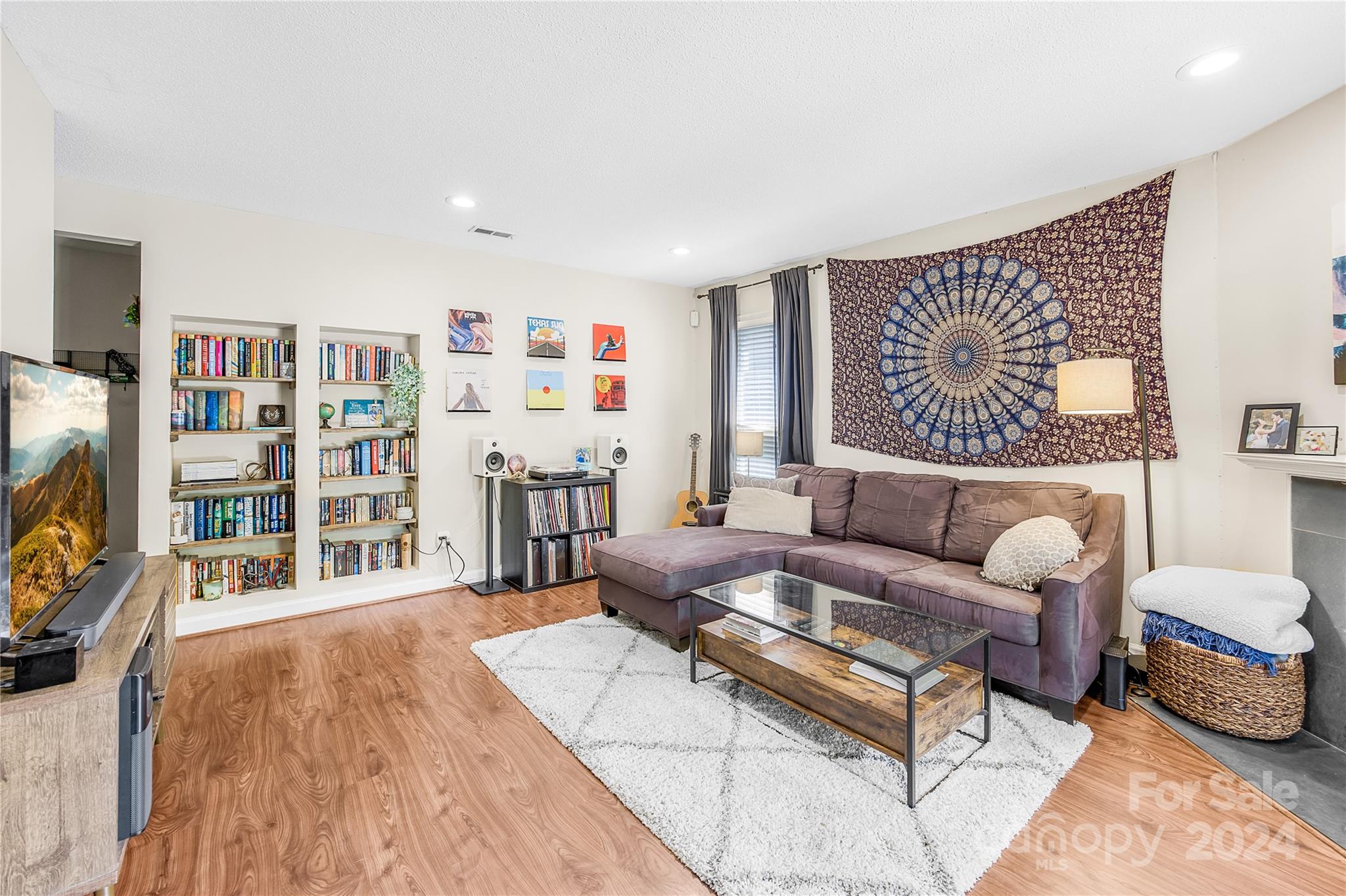 414 W 9th Street Unit: C