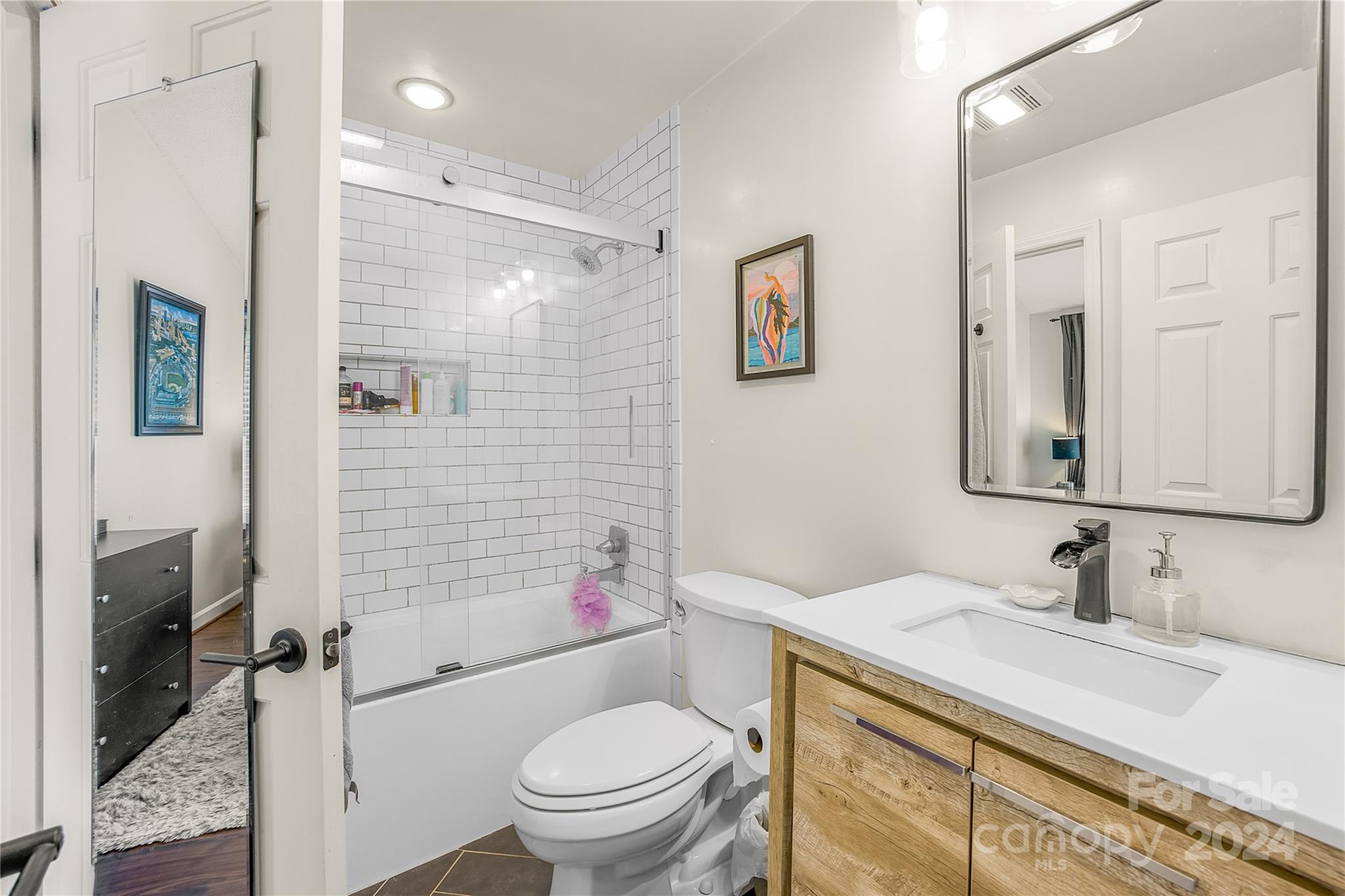 414 W 9th Street Unit: C