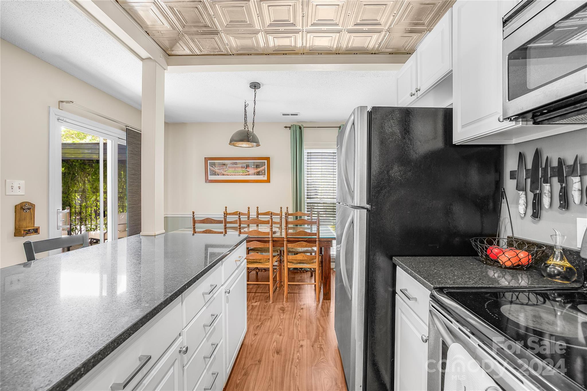 414 W 9th Street Unit: C
