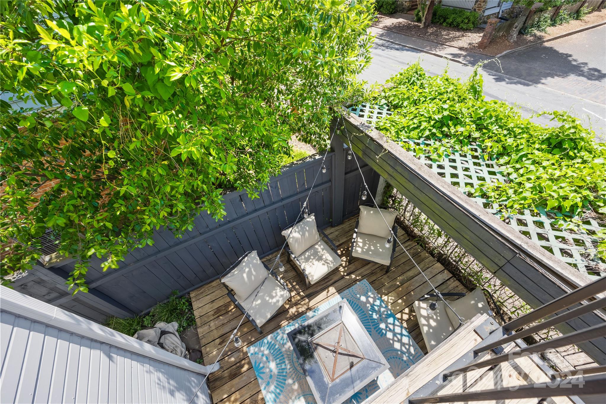 414 W 9th Street Unit: C