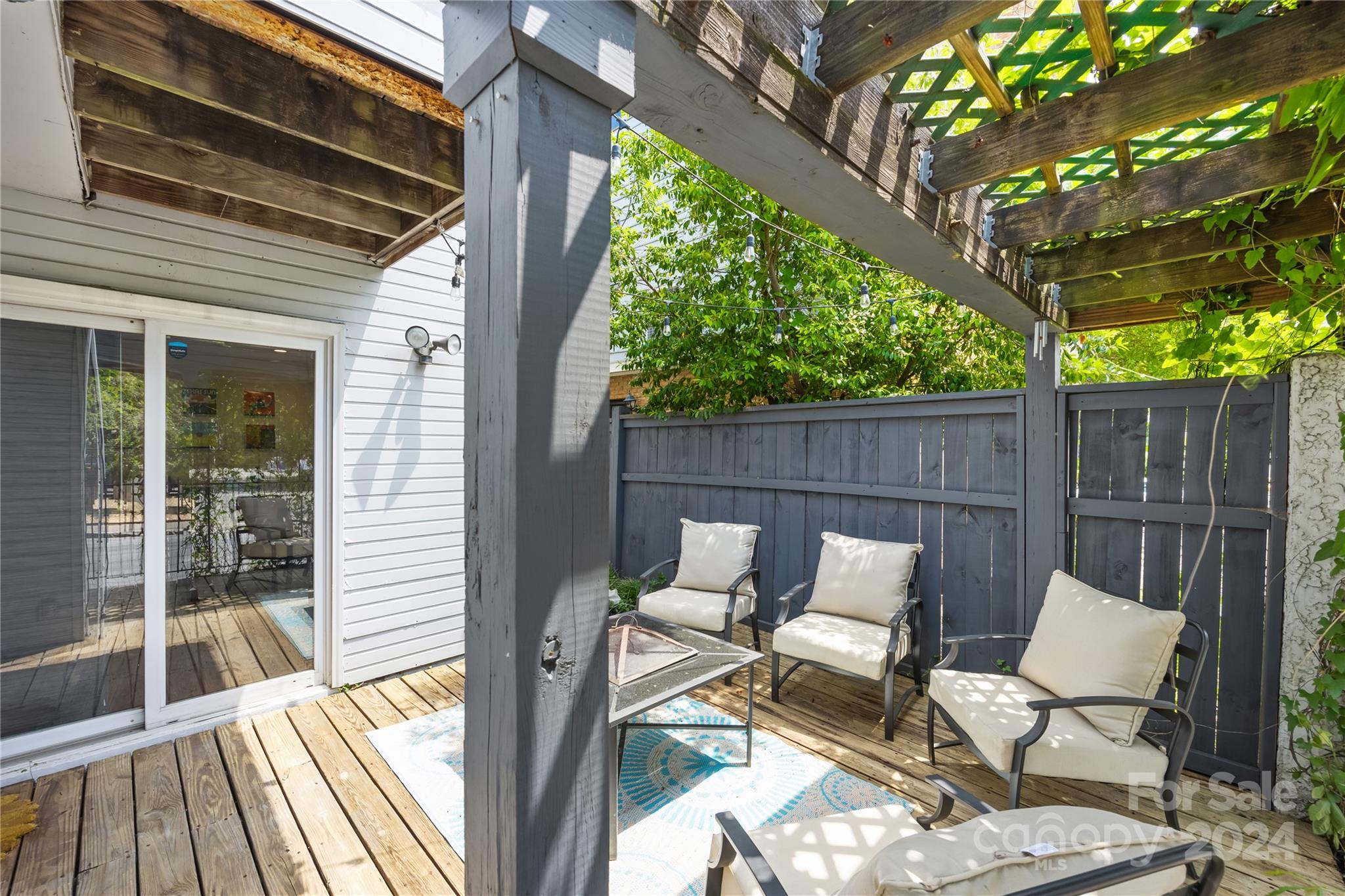 414 W 9th Street Unit: C