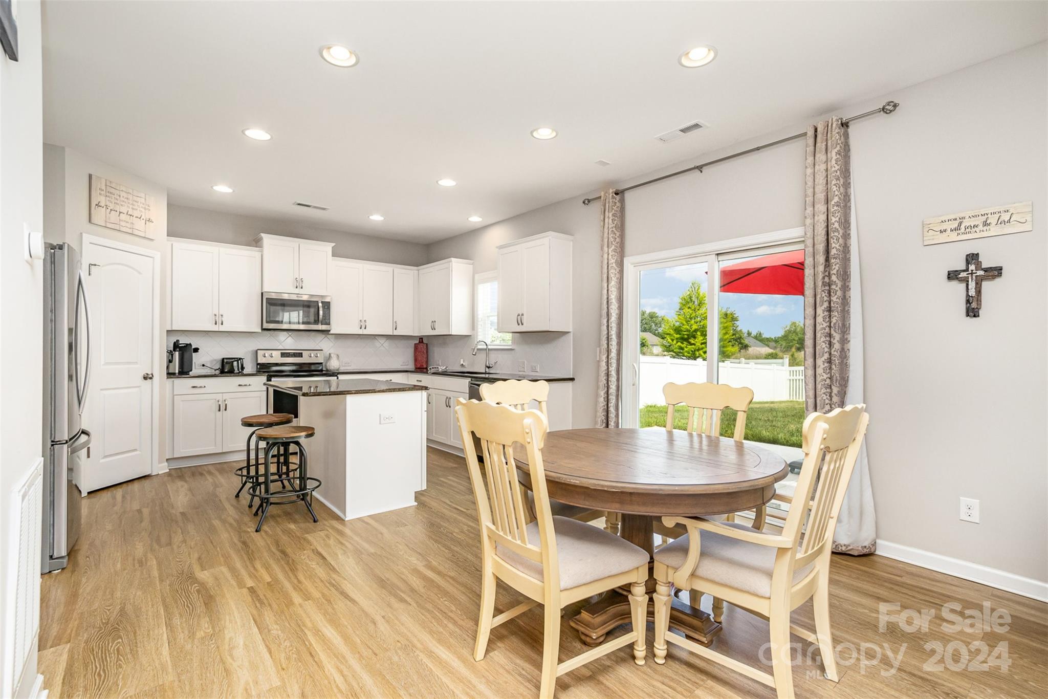 3847 Farmington Ridge Parkway