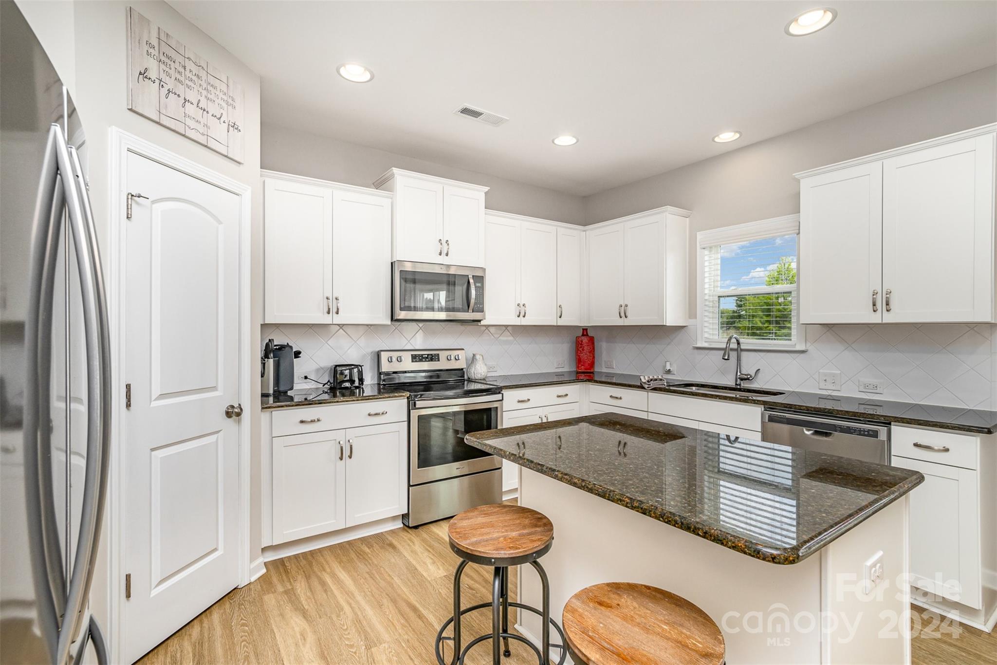 3847 Farmington Ridge Parkway