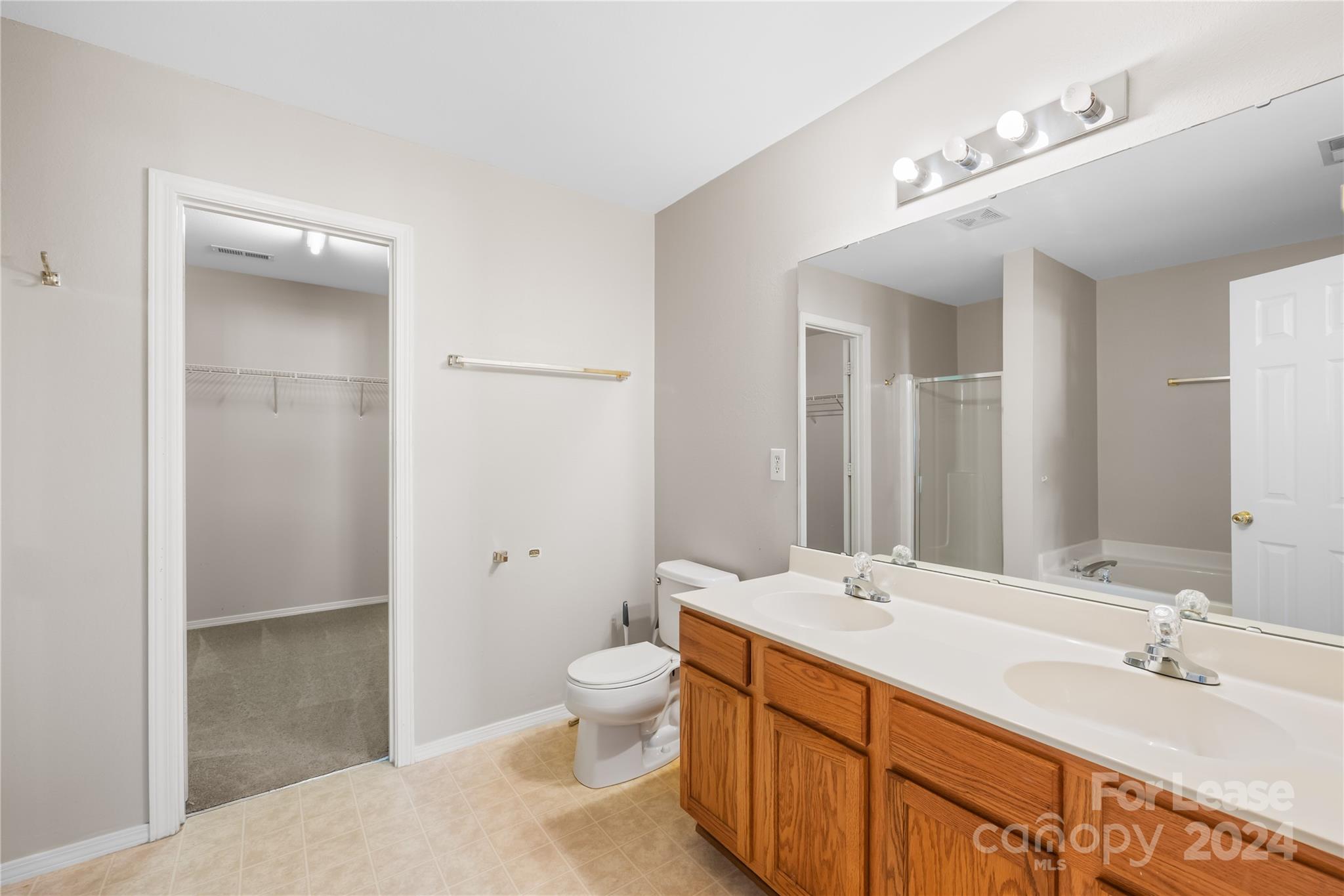 9833 Bayview Parkway