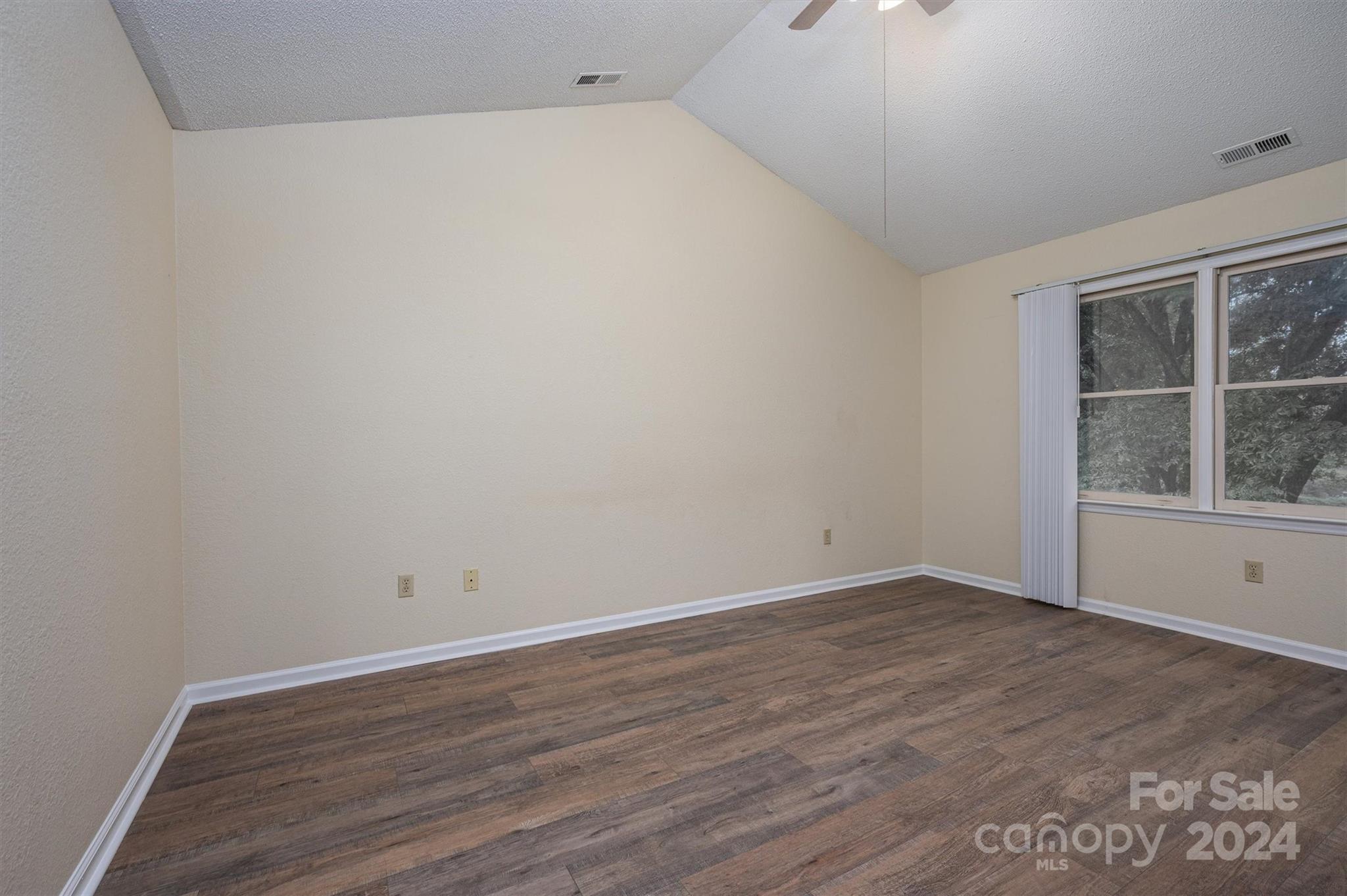 119 Lakewood Drive