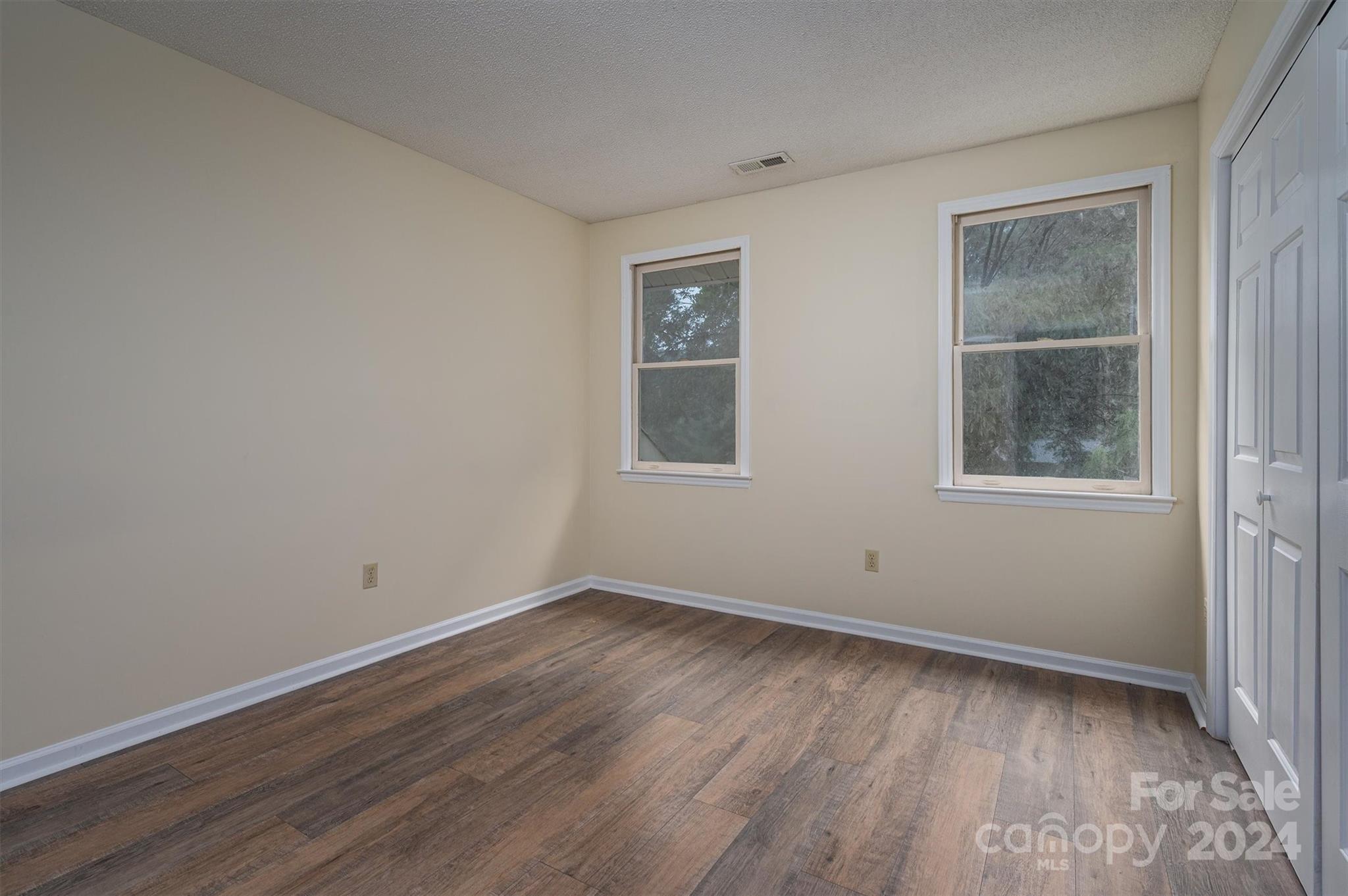 119 Lakewood Drive