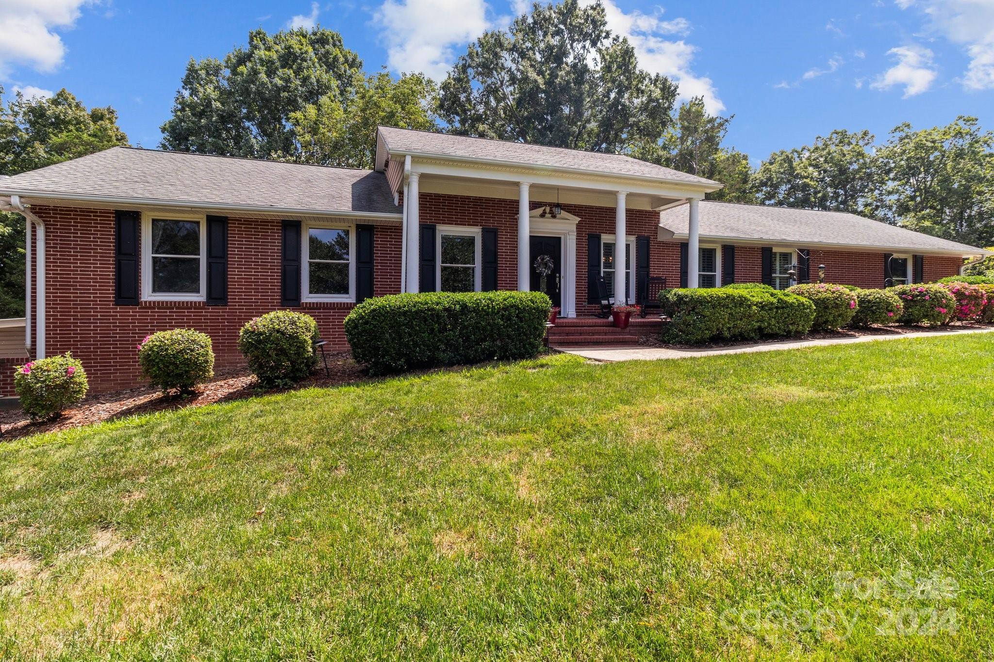 2414 Pine Cape Court