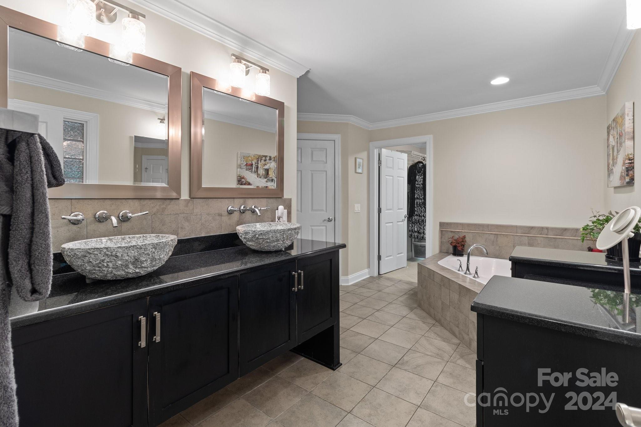 2414 Pine Cape Court