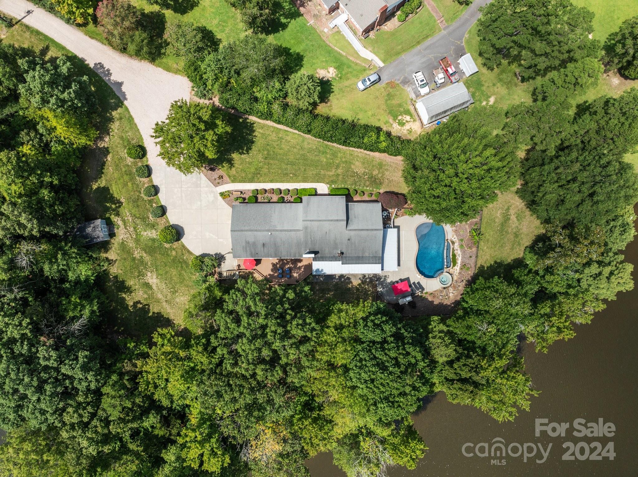 2414 Pine Cape Court