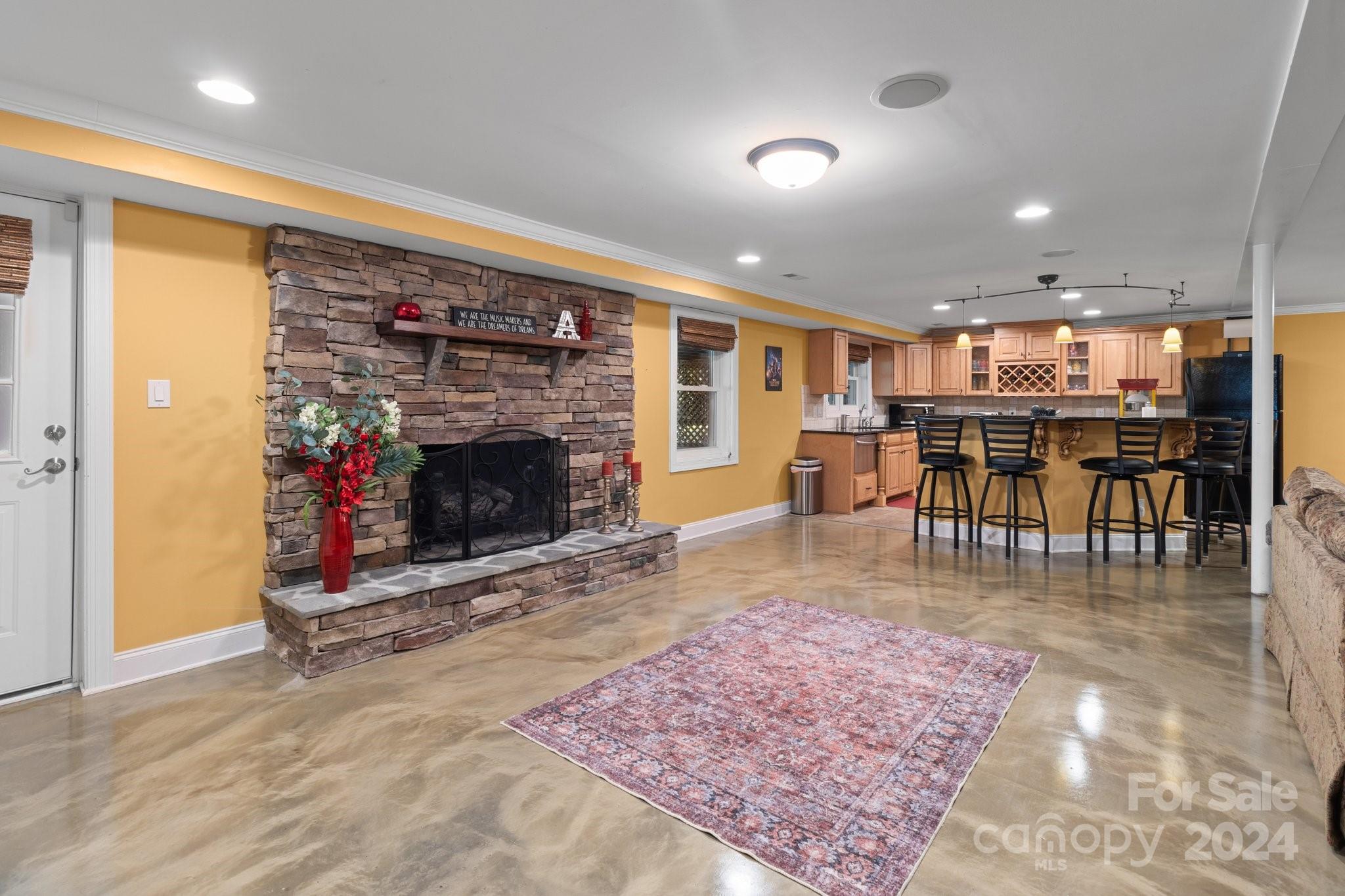 2414 Pine Cape Court