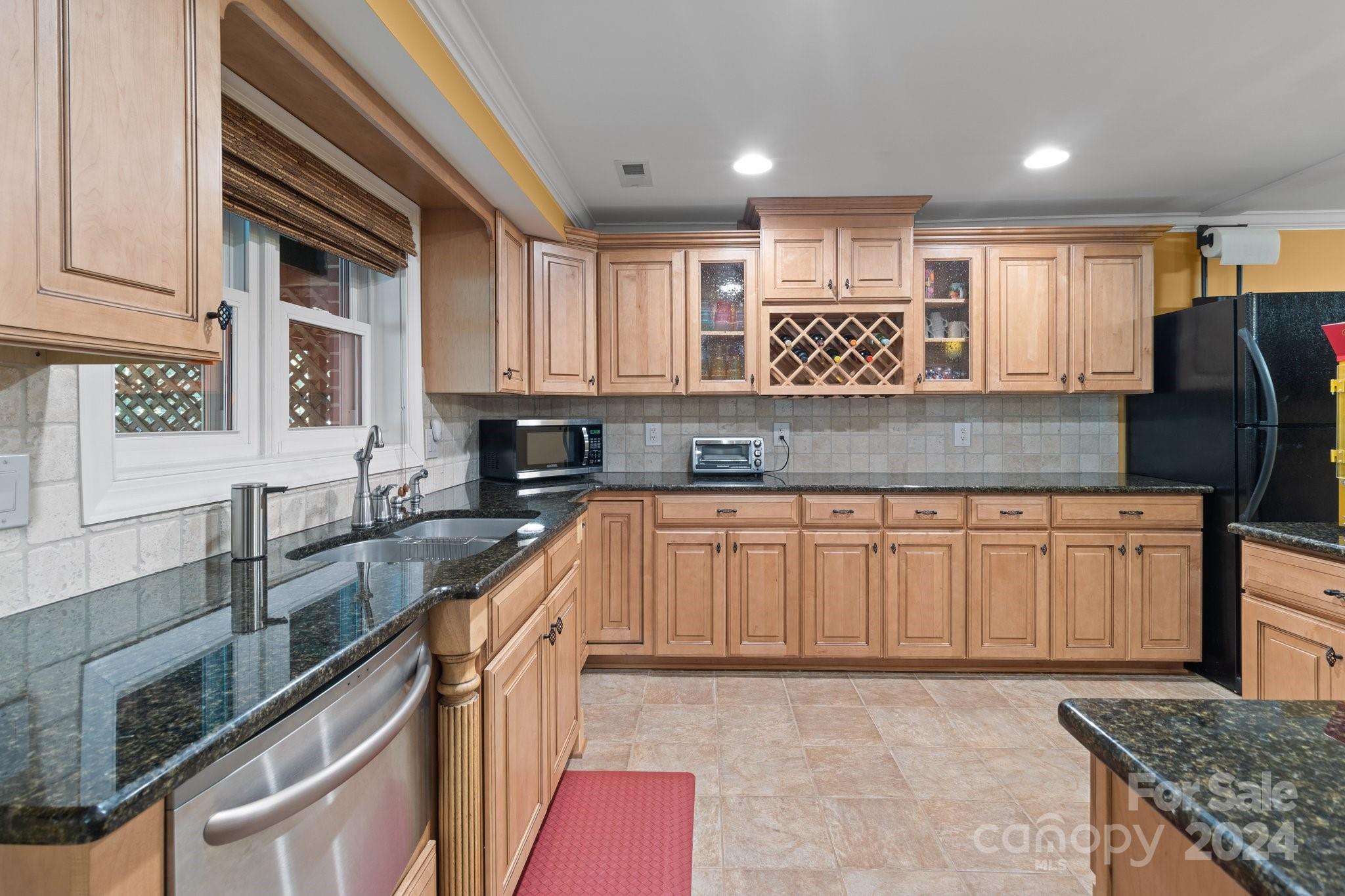 2414 Pine Cape Court