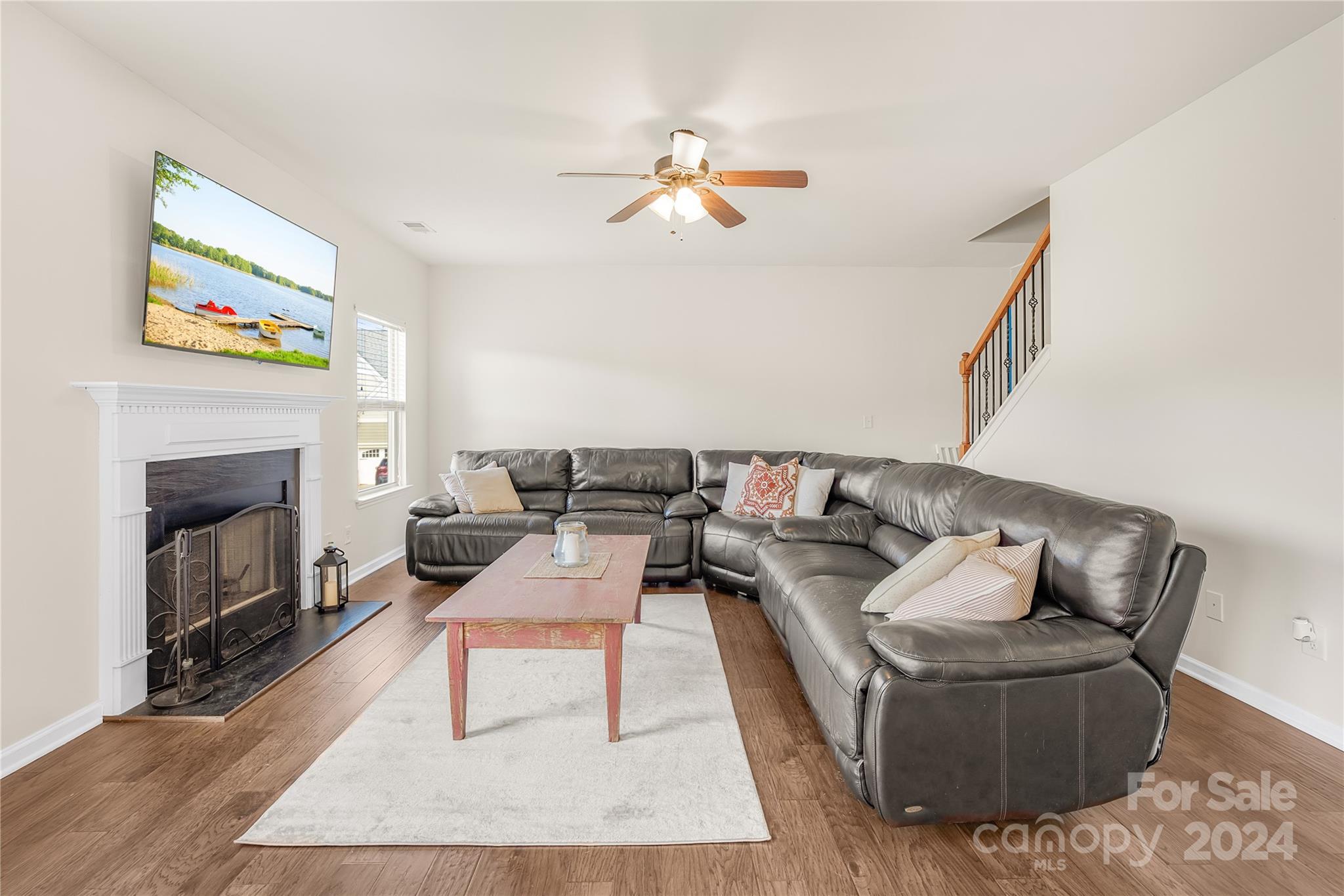 121 Kenyon Loop