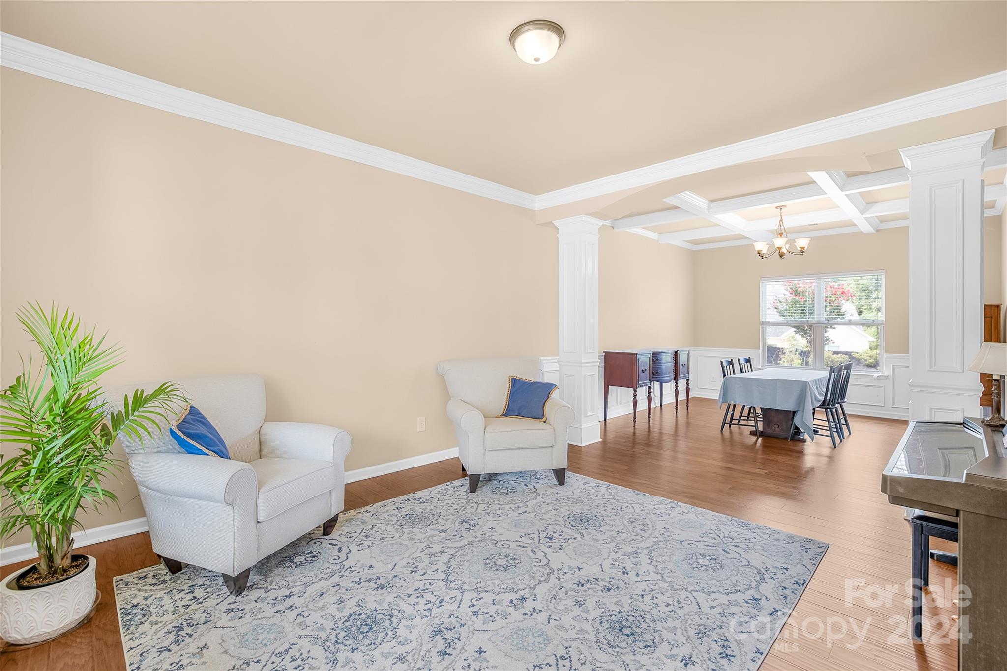 121 Kenyon Loop