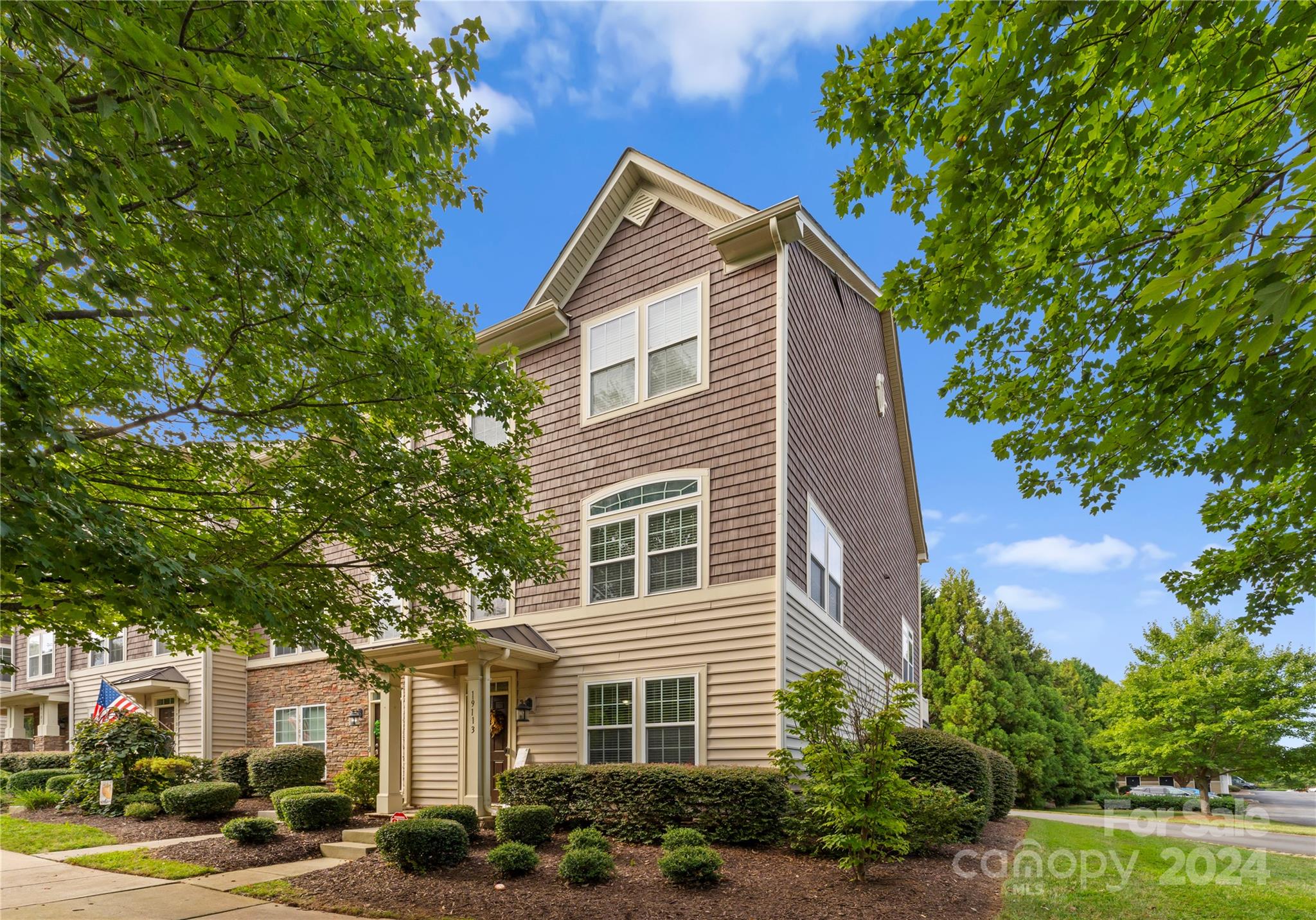19113 Chandlers Landing Drive