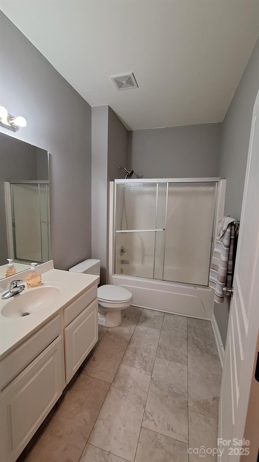 18710 Oakhurst Boulevard Unit: B1F
