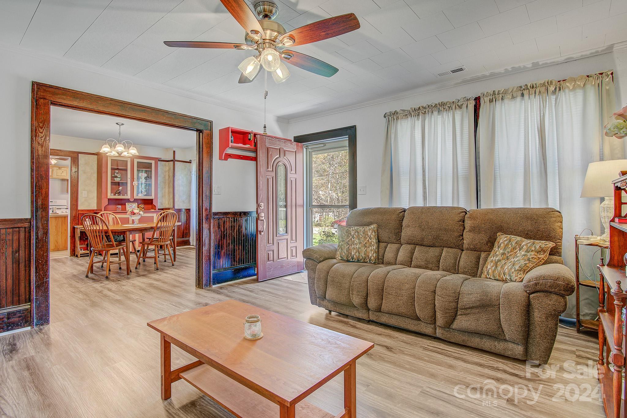 533 Fair Bluff Avenue