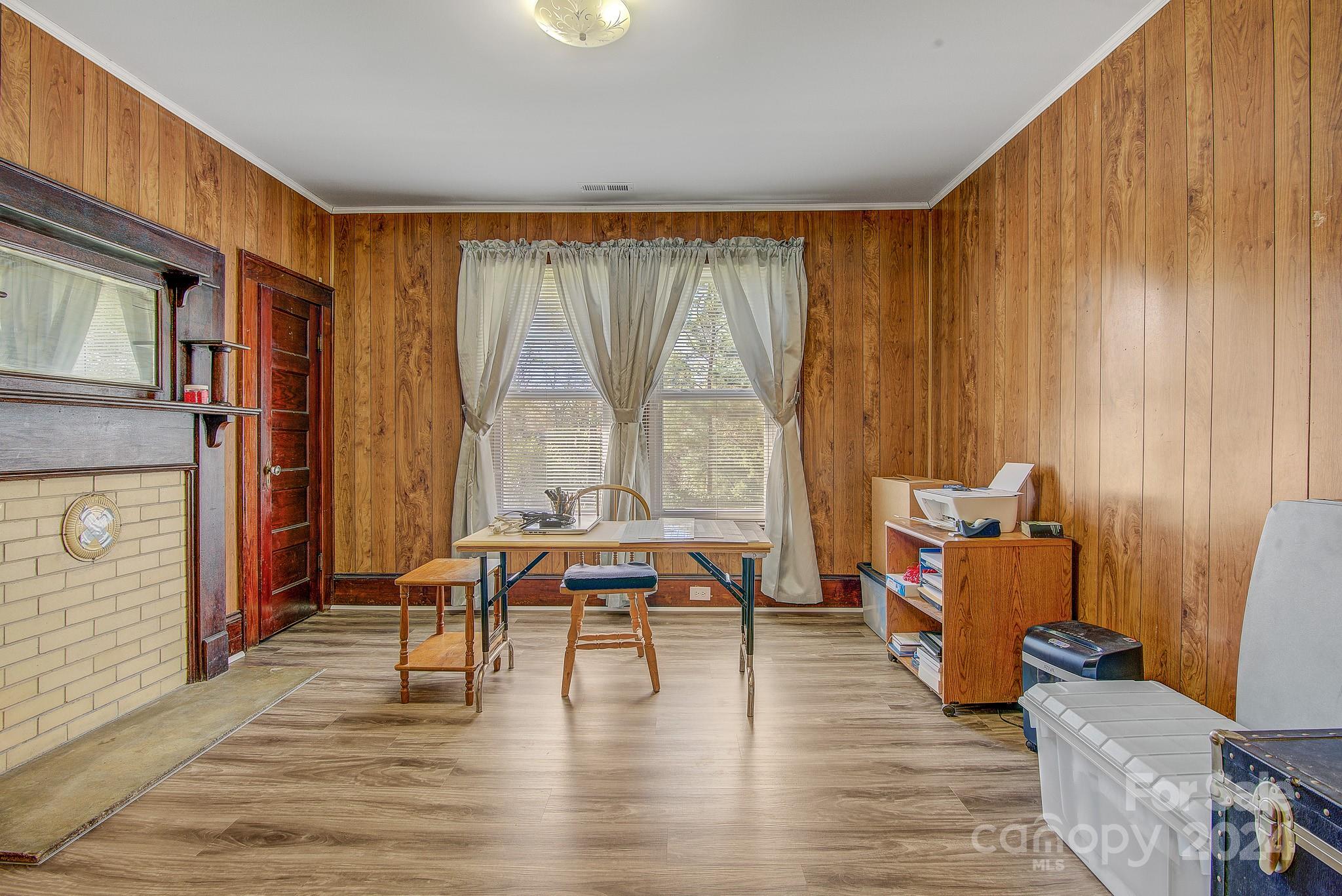 533 Fair Bluff Avenue