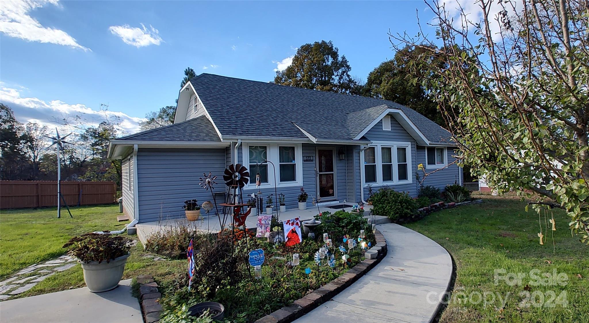 533 Fair Bluff Avenue