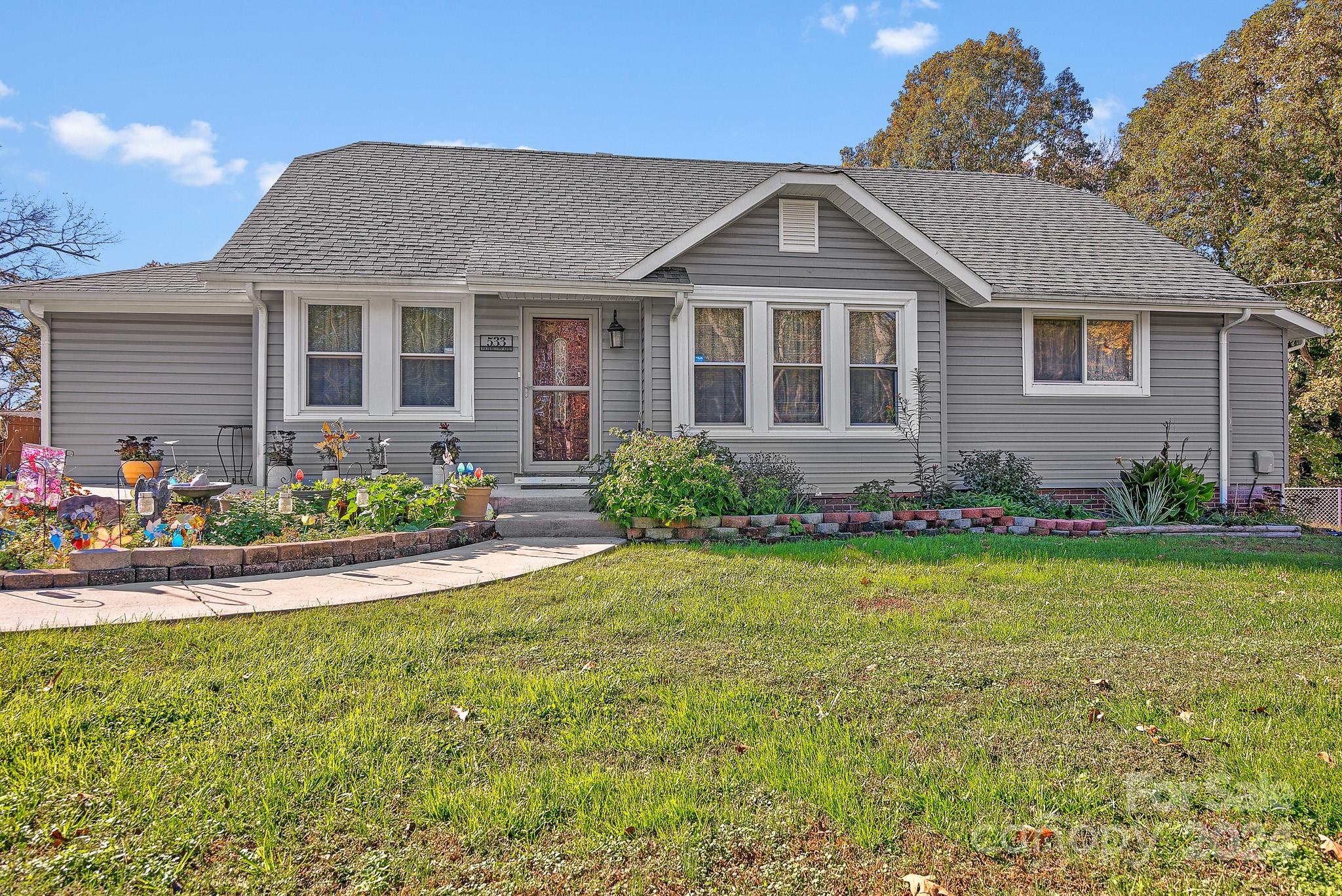 533 Fair Bluff Avenue
