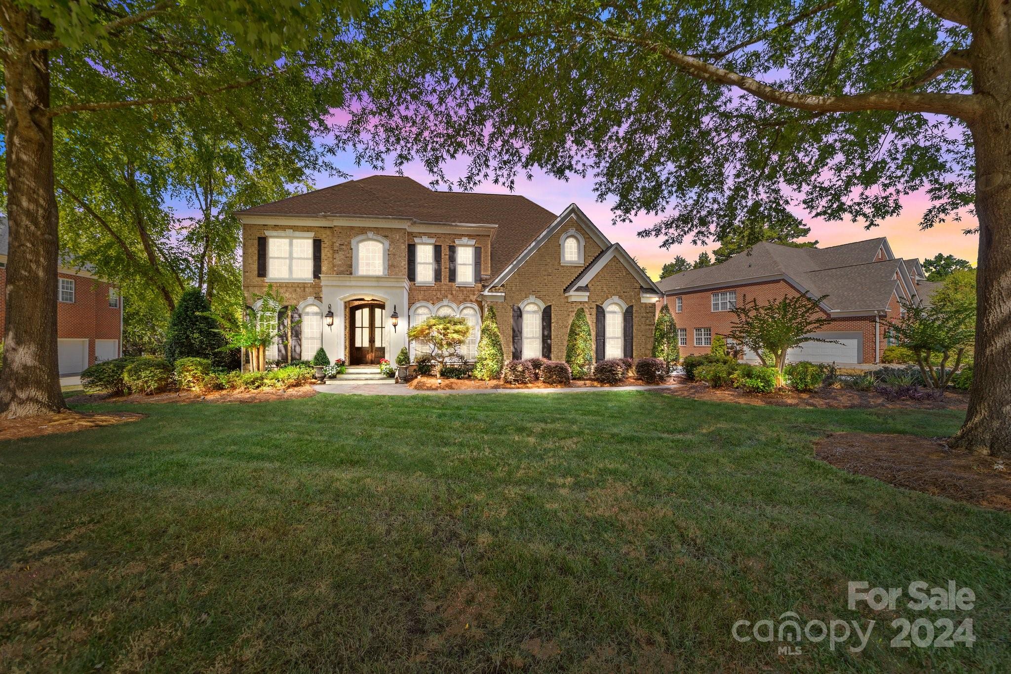 599 Georgetown Drive NW