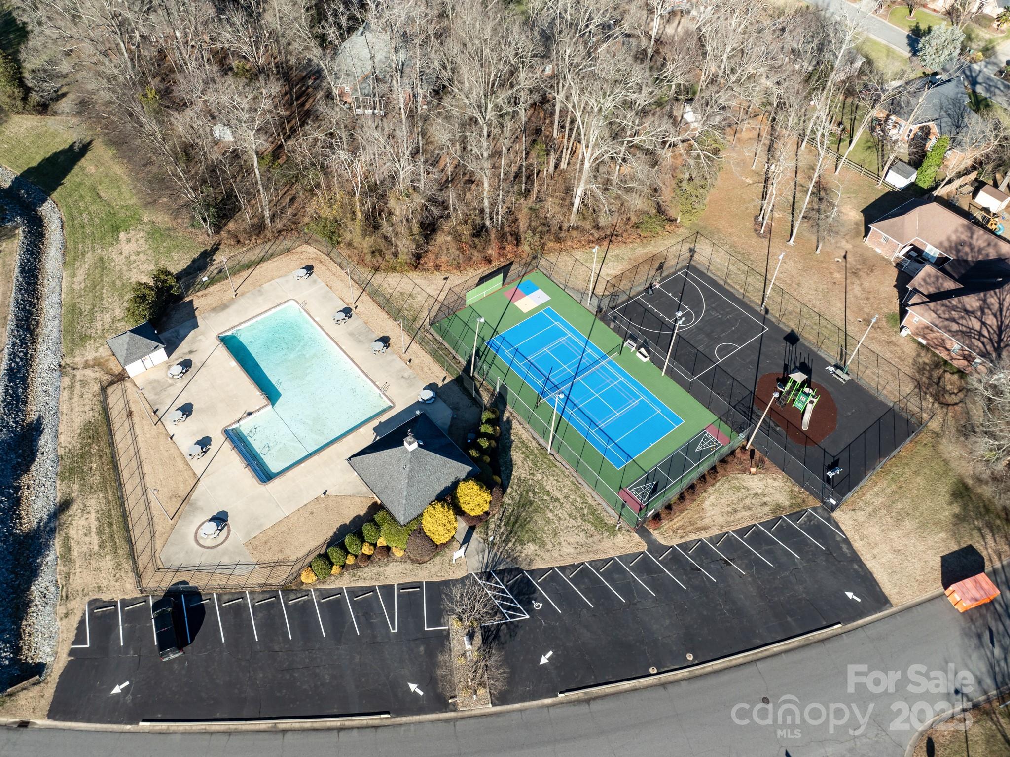 4739 Morris Glen Drive SW