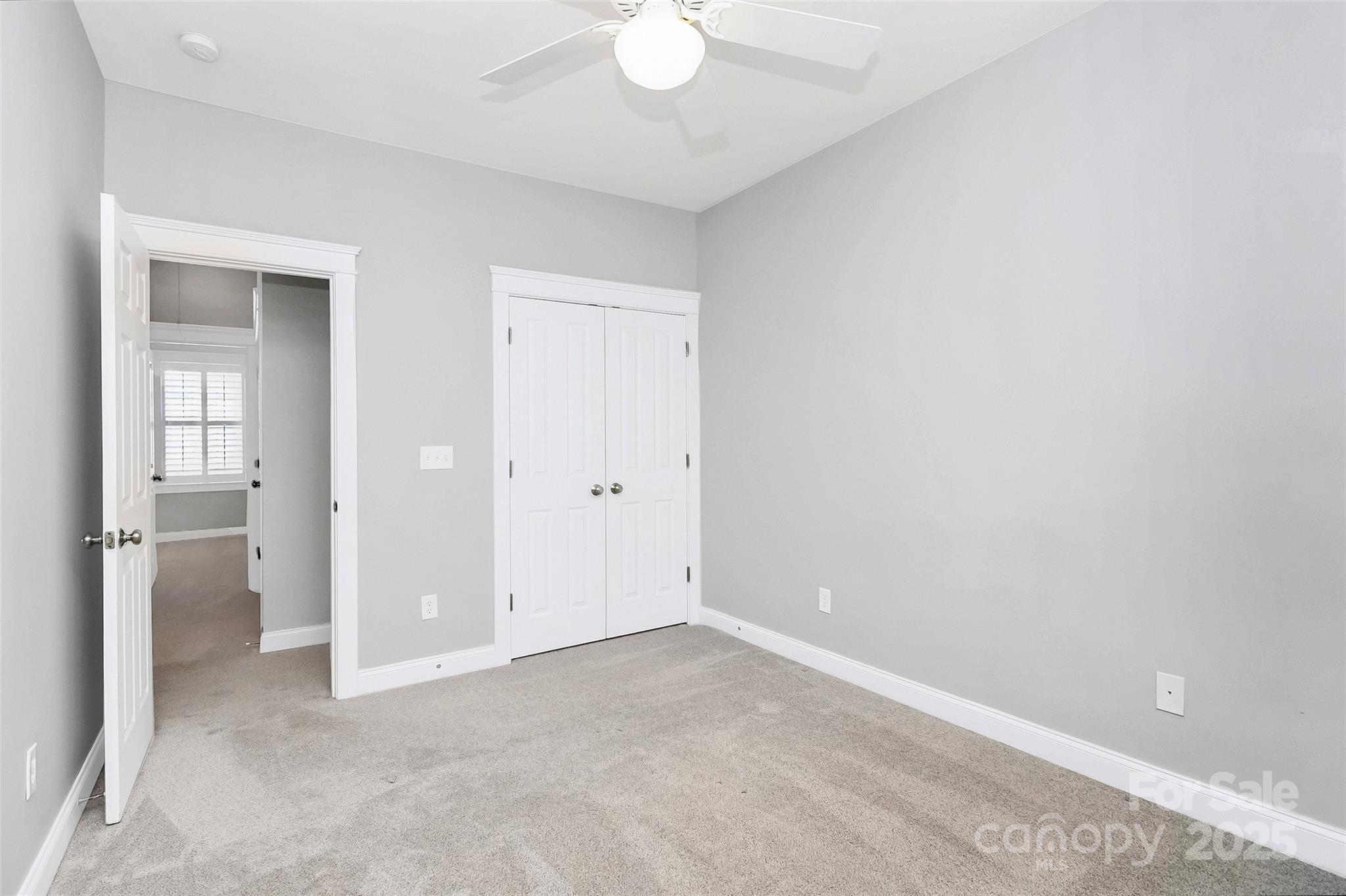 924 White Point Drive