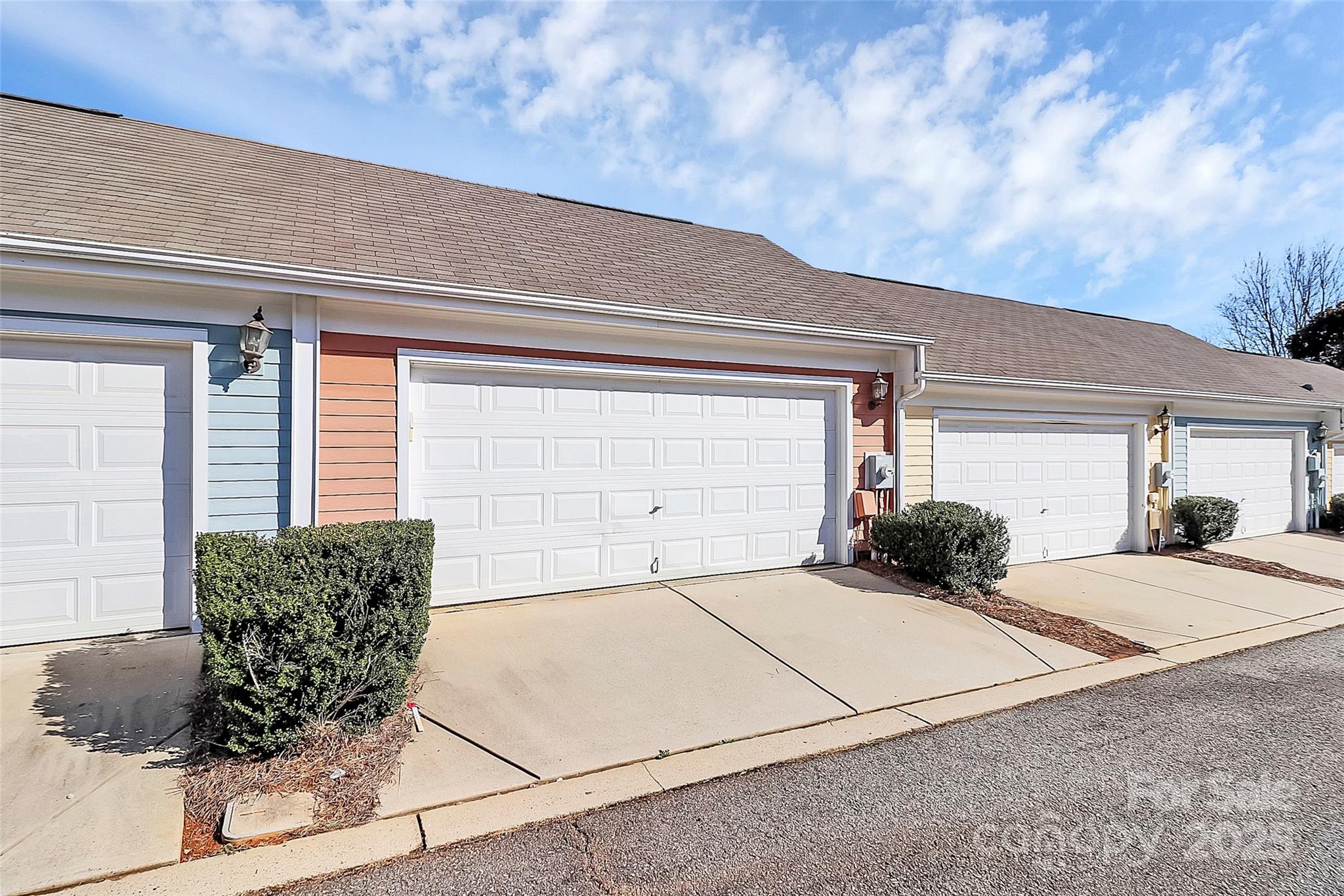 924 White Point Drive