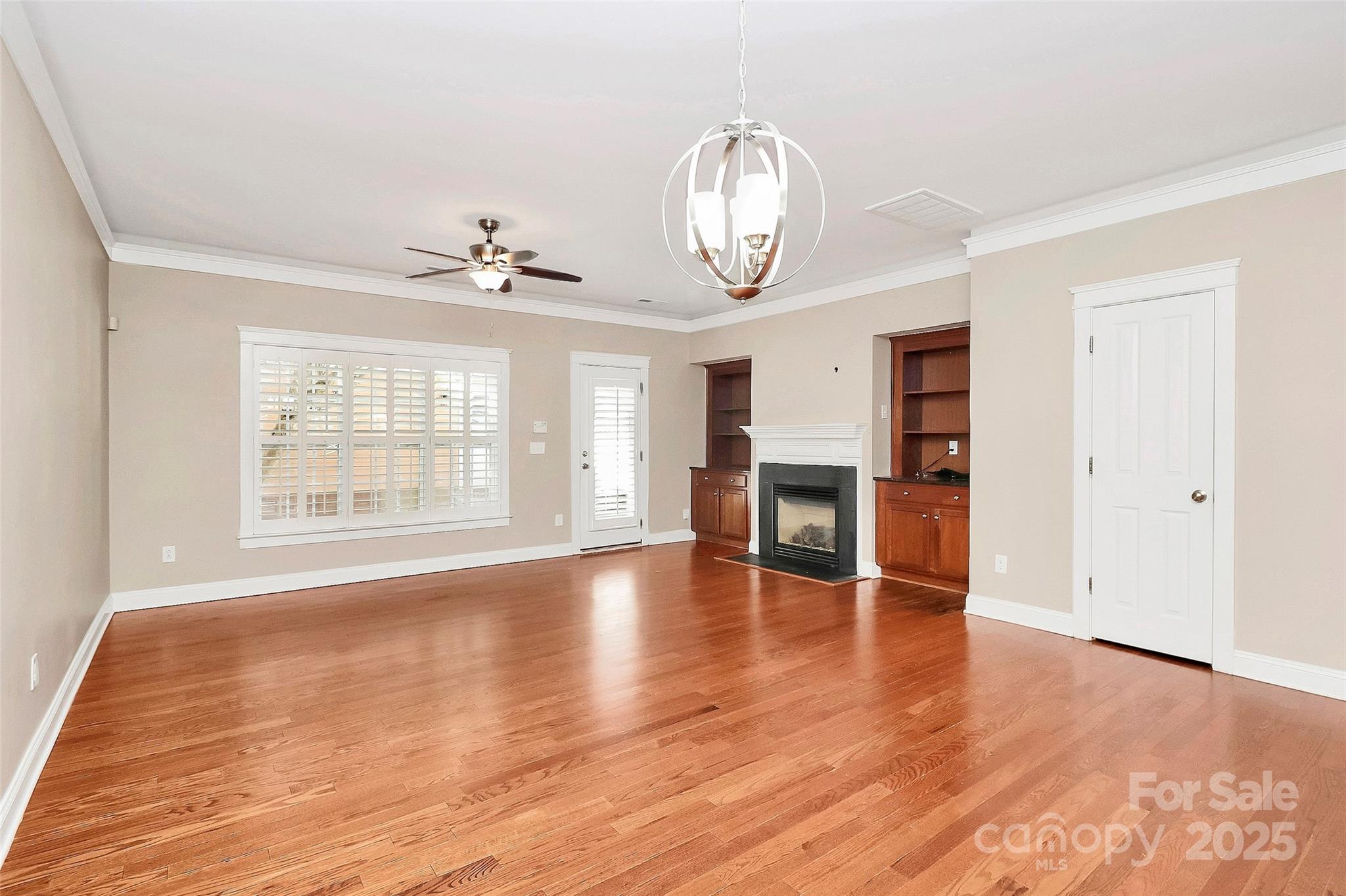 924 White Point Drive