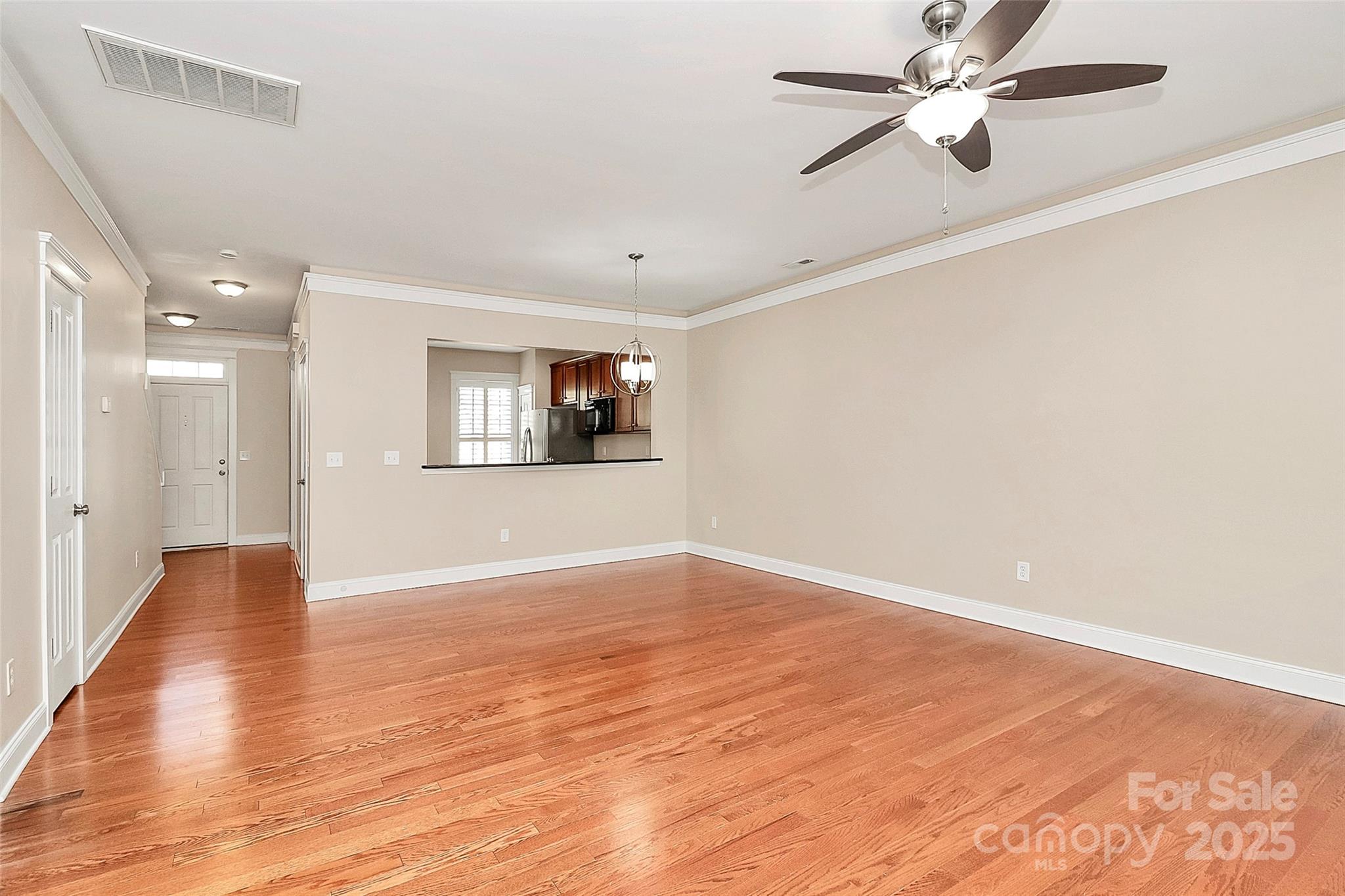 924 White Point Drive