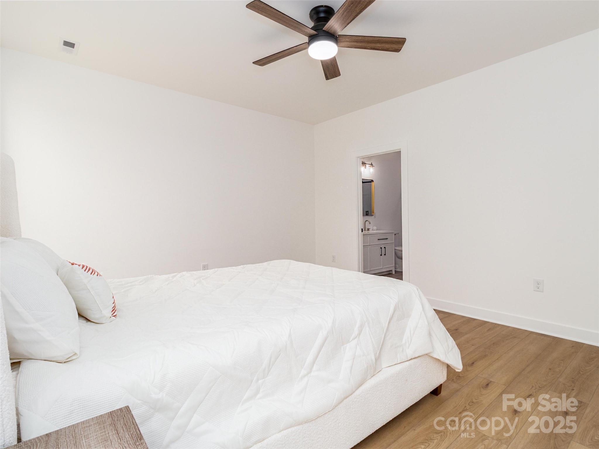 205 Skyline Circle
