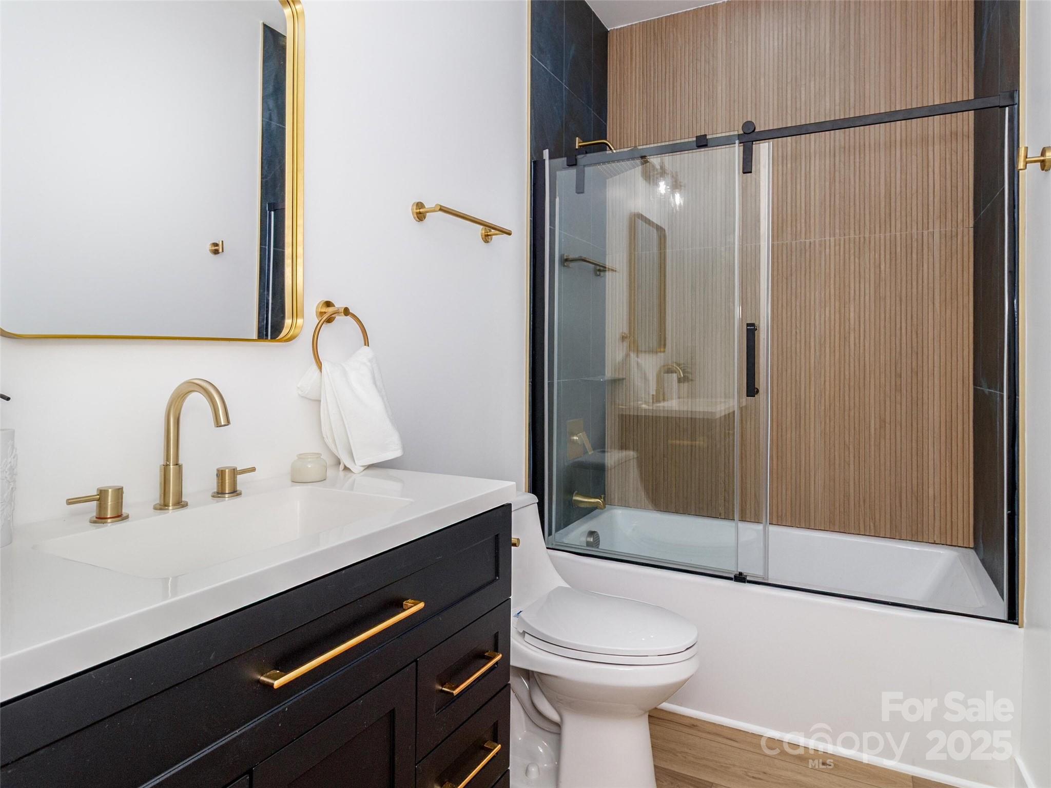 205 Skyline Circle