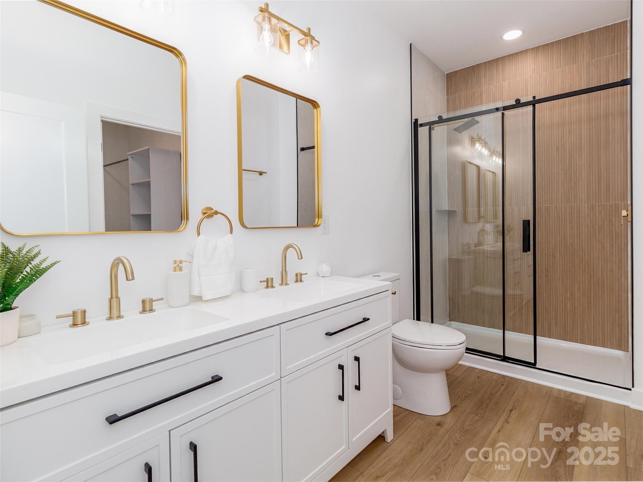205 Skyline Circle
