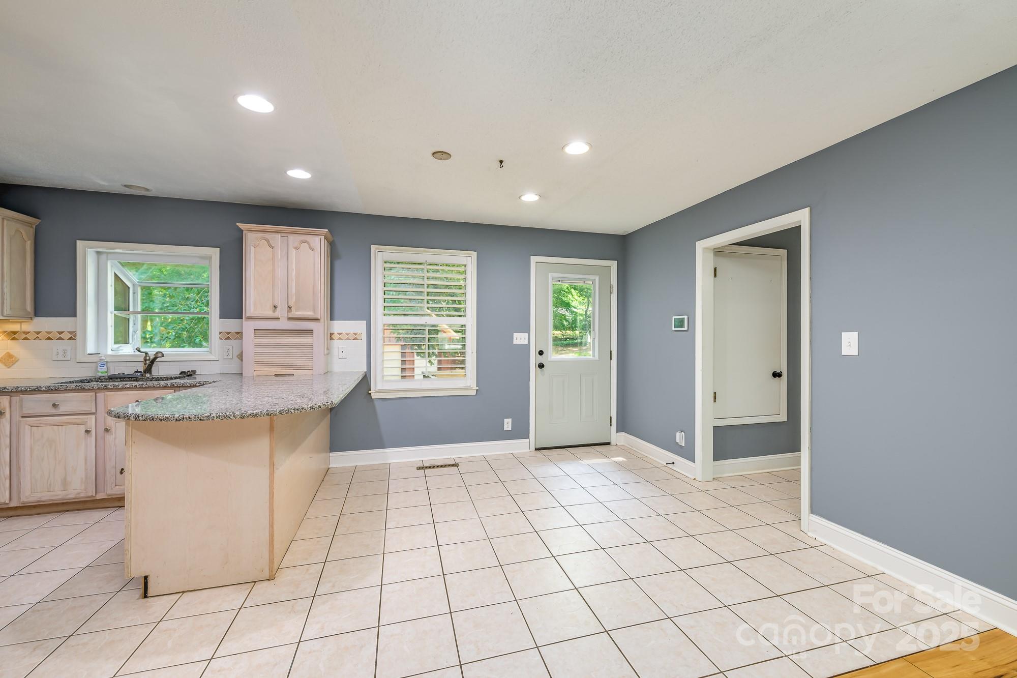 103 Sycamore Road
