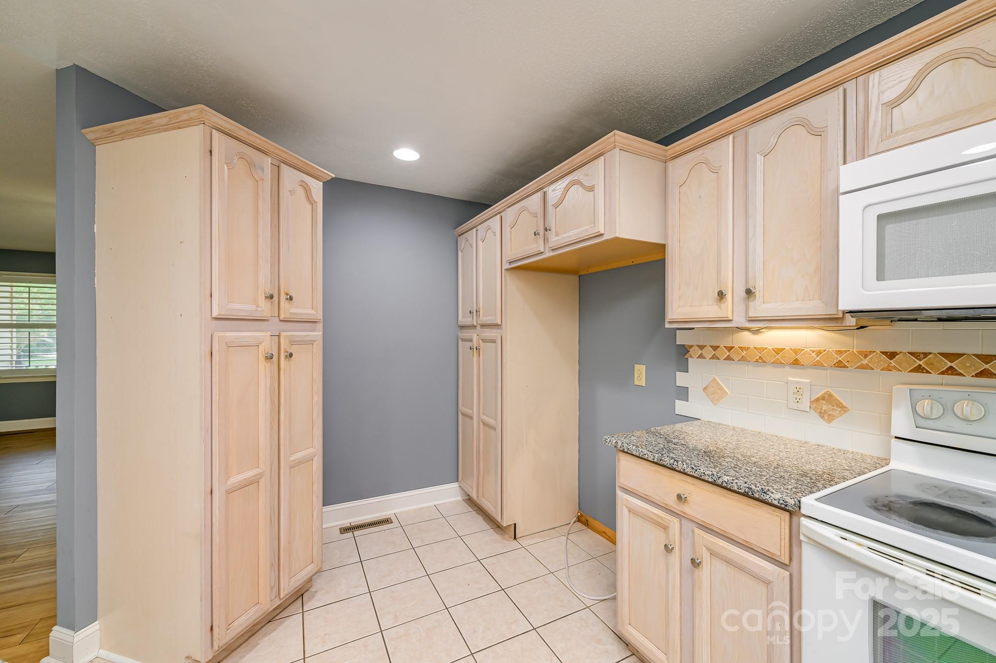 103 Sycamore Road