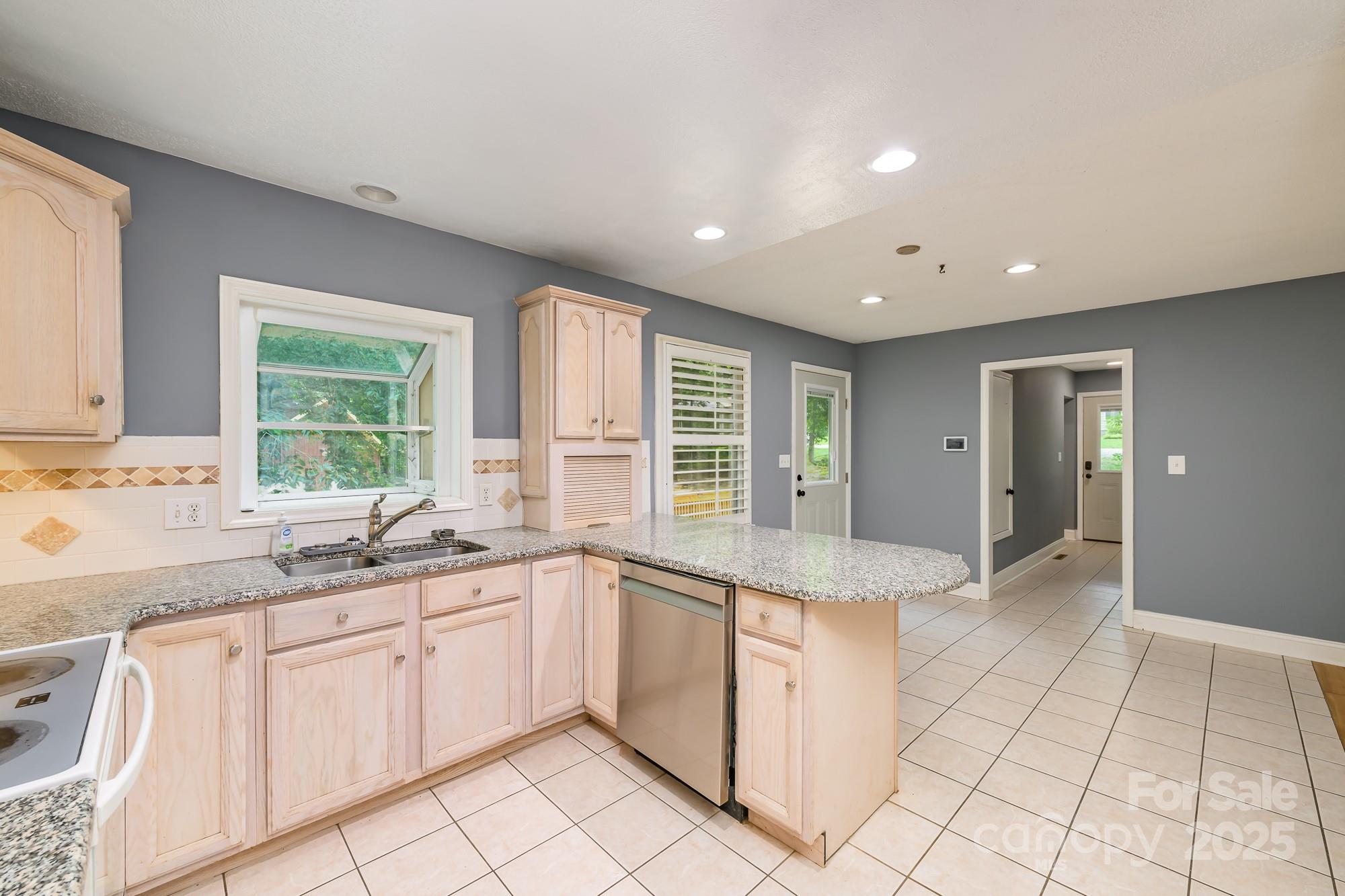103 Sycamore Road